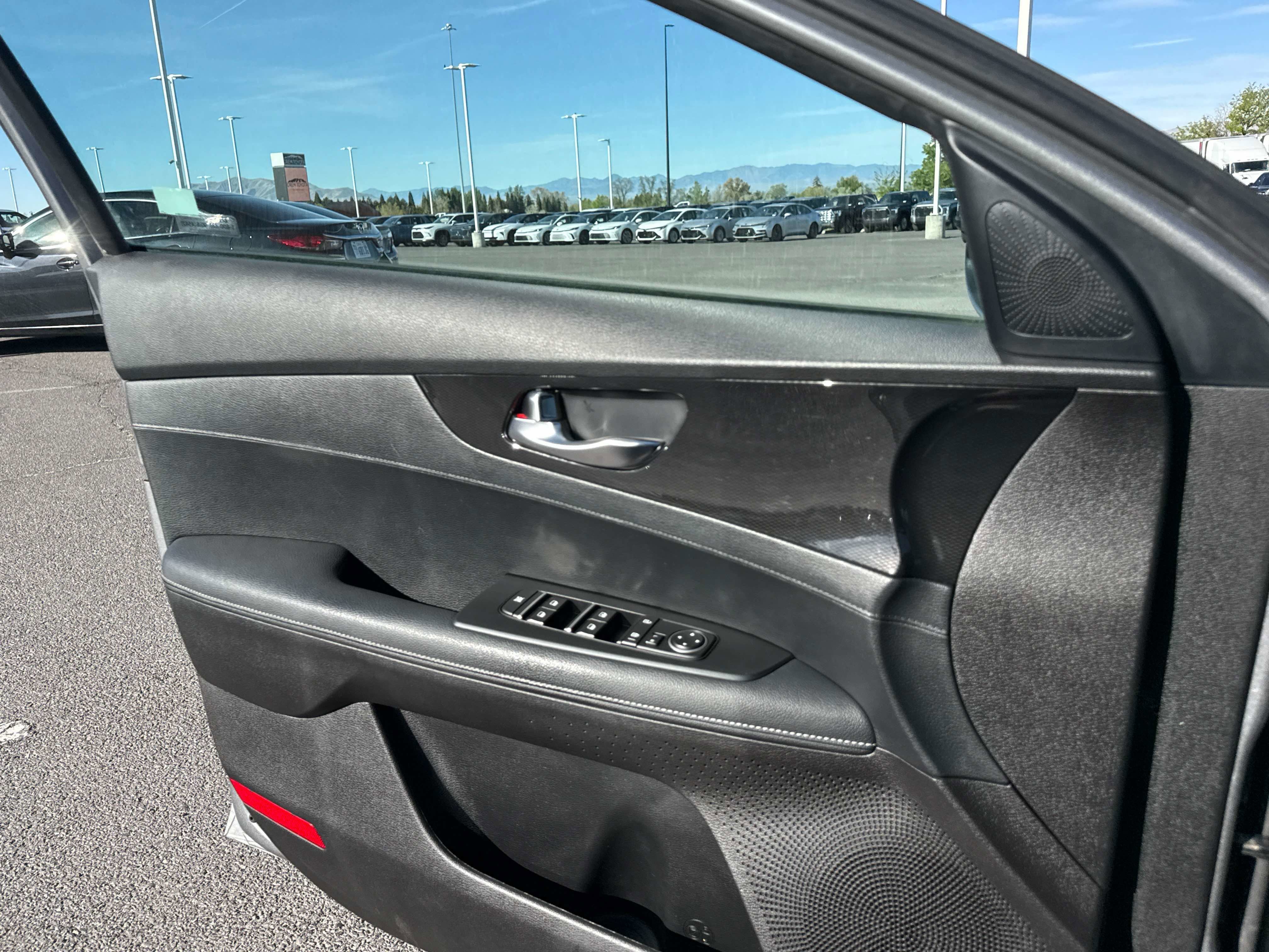 2023 Kia Forte GT-Line - Photo 12