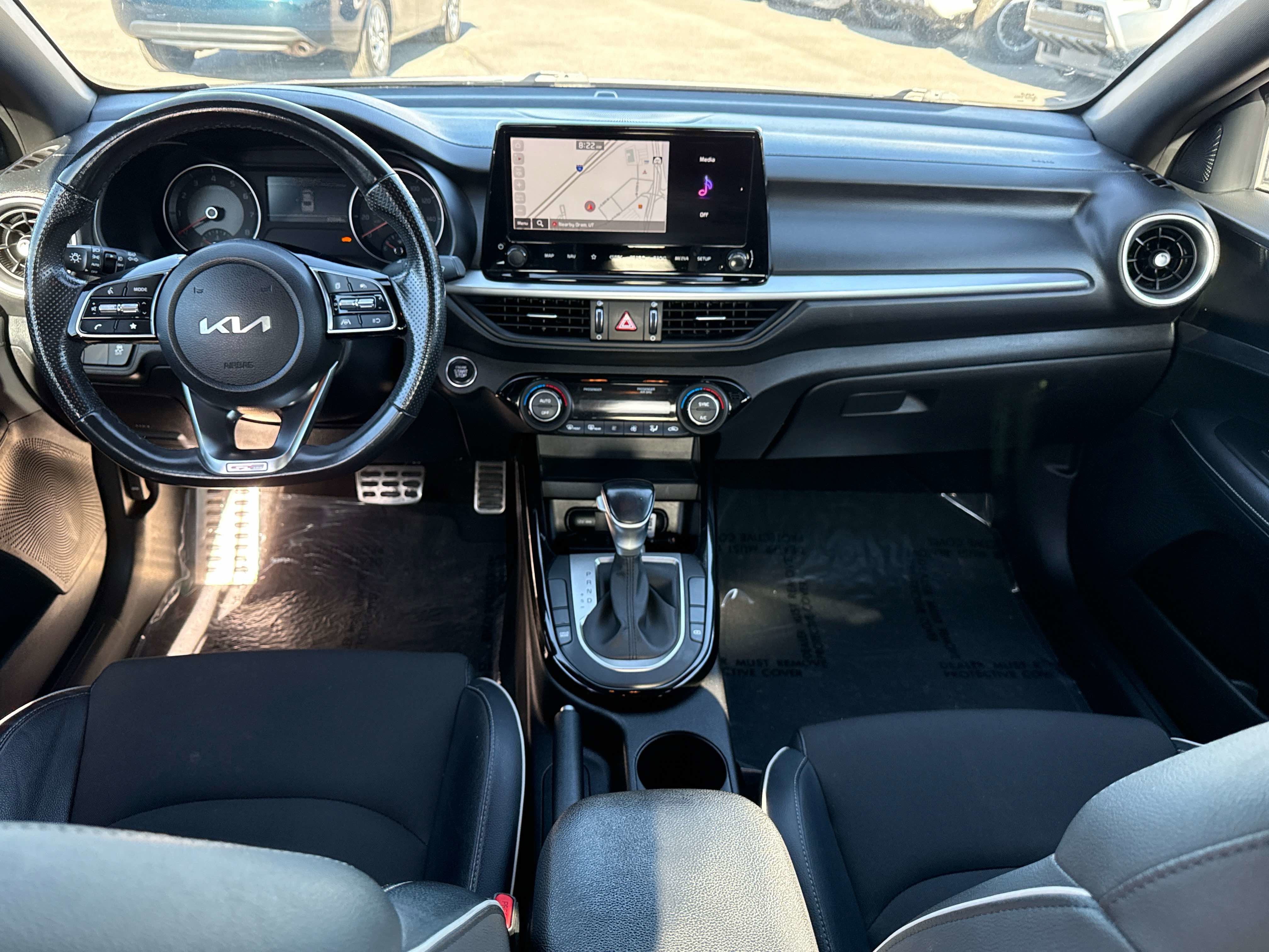2023 Kia Forte GT-Line - Photo 14
