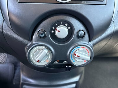 2012 Nissan Versa SV