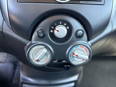 2012 Nissan Versa SV