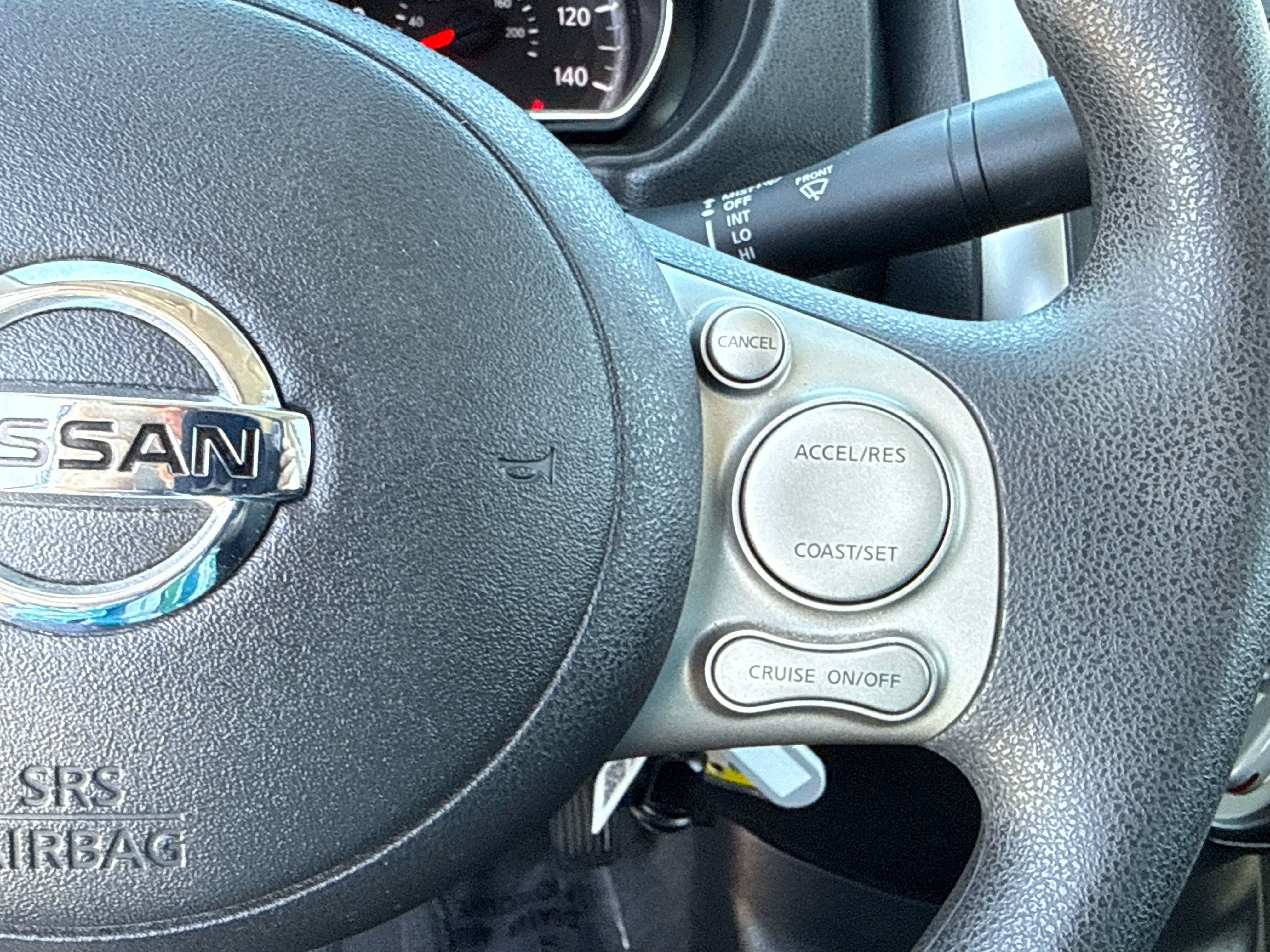 2012 Nissan Versa SV