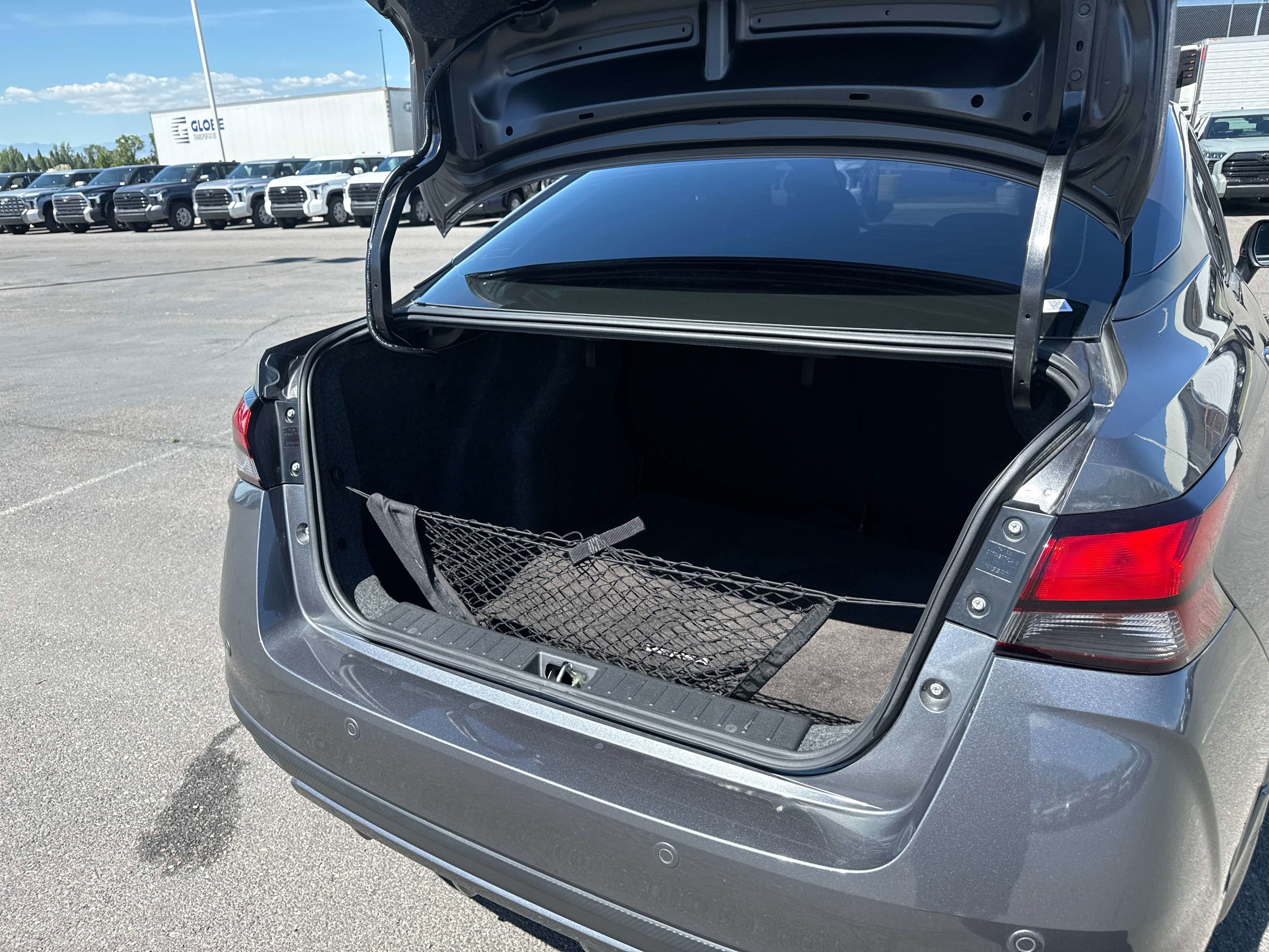 2024 Nissan Versa SR
