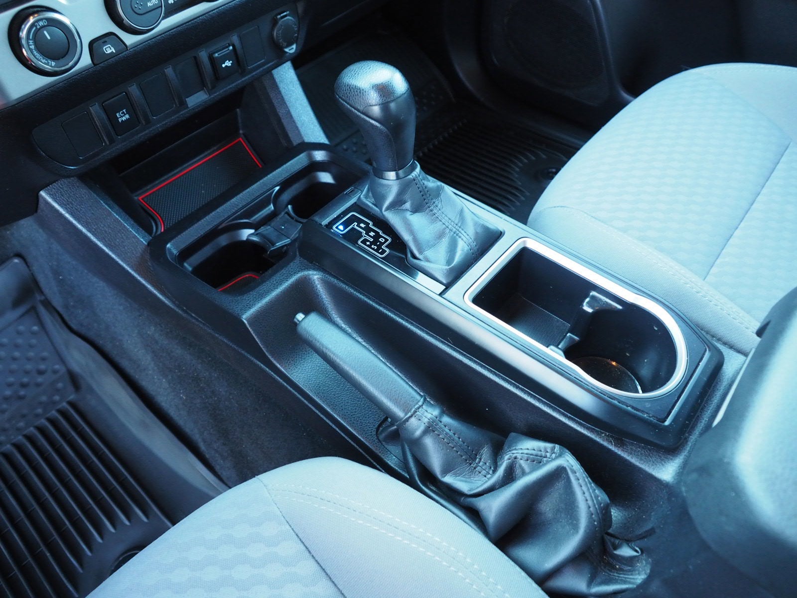 2022 Toyota TACOMA SR SR