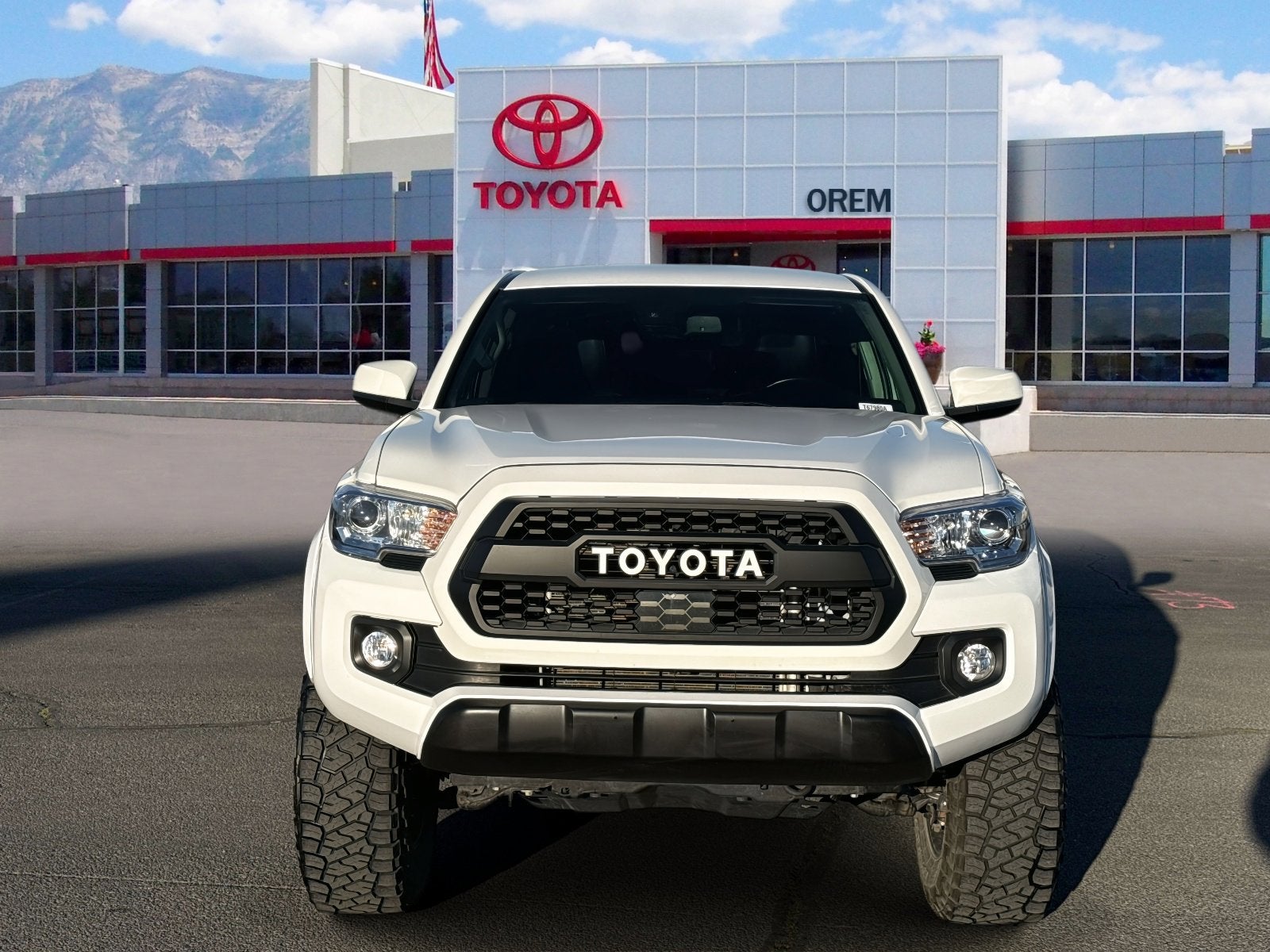 2023 Toyota TACOMA SR5 SR5
