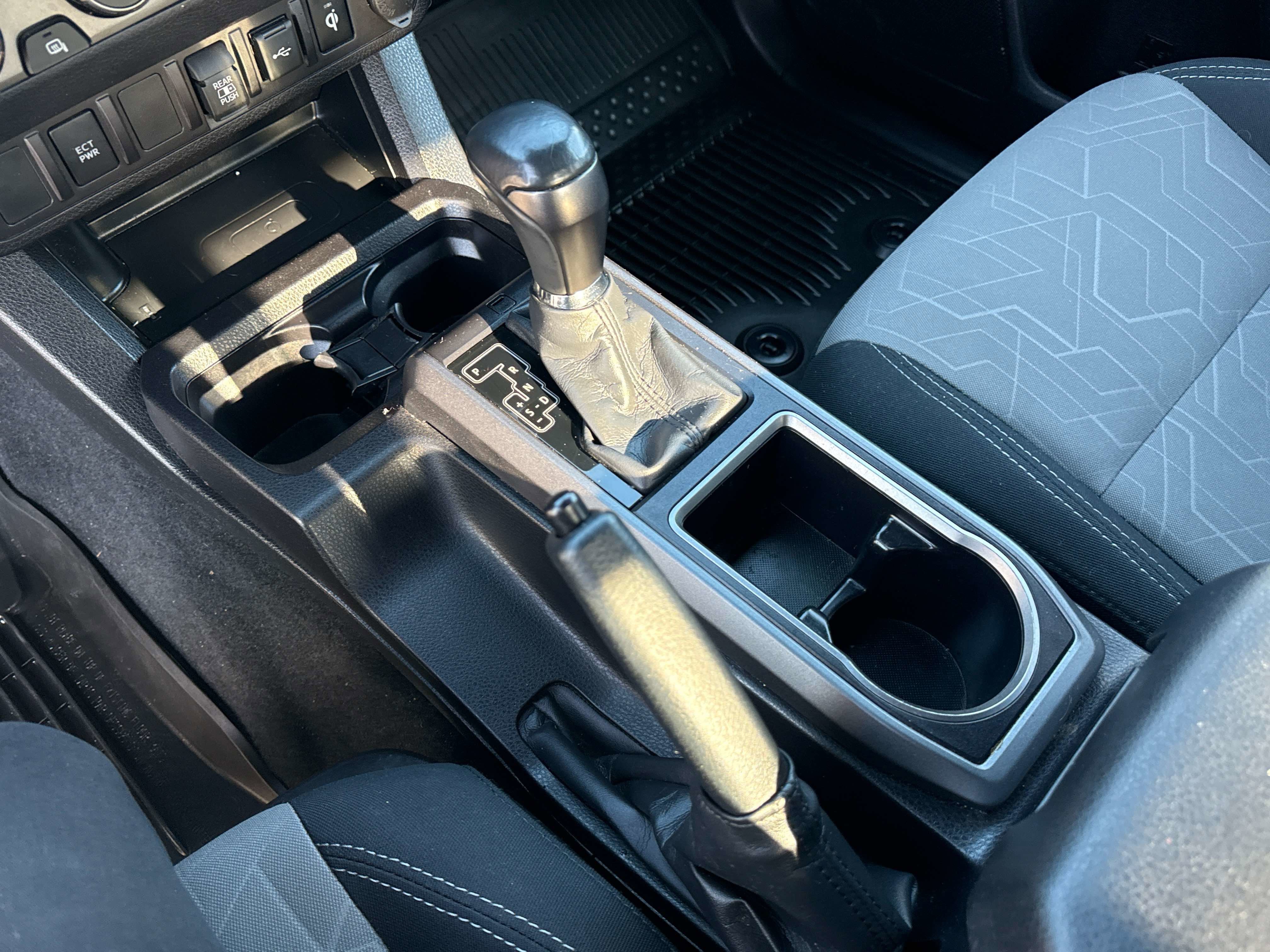 2022 Toyota TACOMA TRD OFFRD TRD Off Road