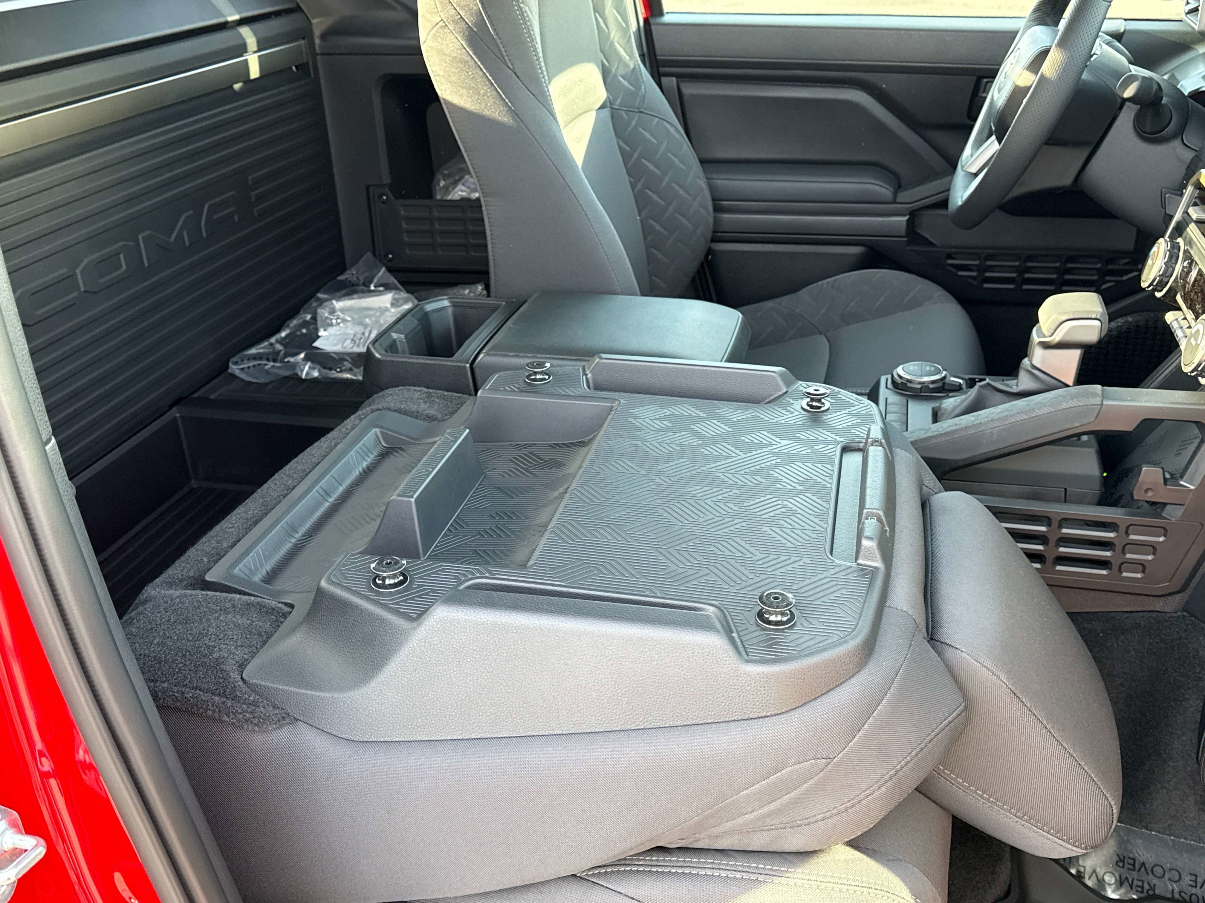 2025 Toyota TACOMA SR5 SR5