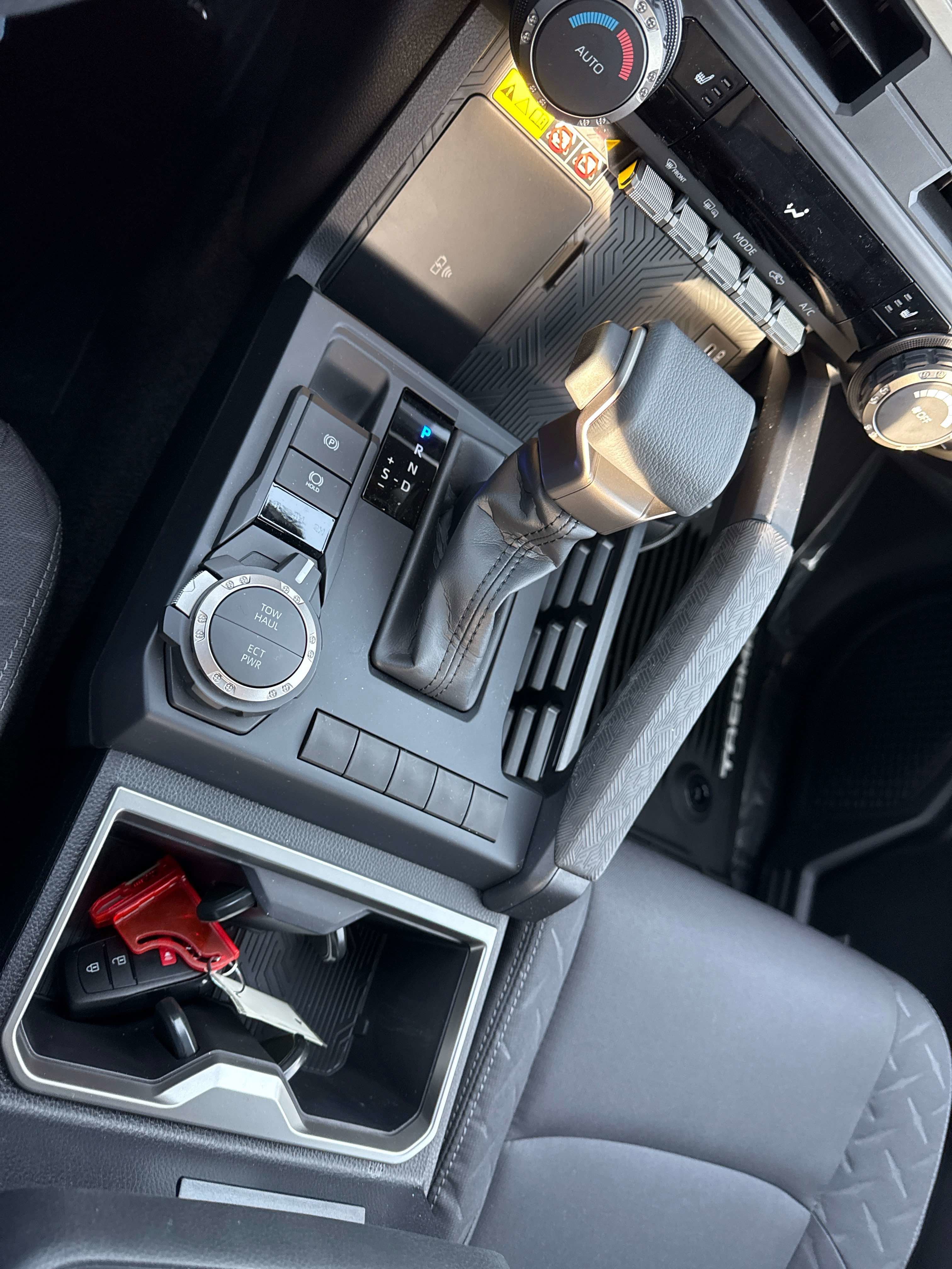 2025 Toyota TACOMA SR5 SR5