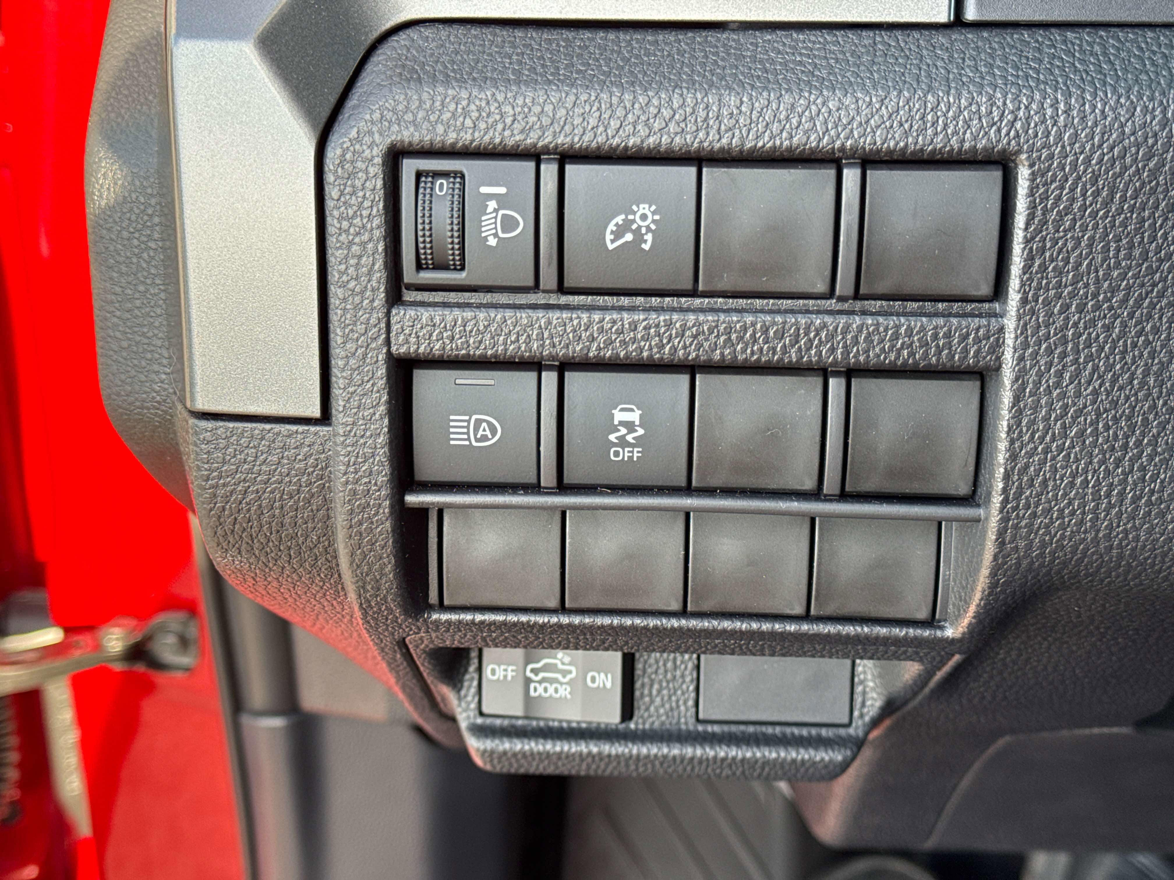 2025 Toyota TACOMA SR5 SR5