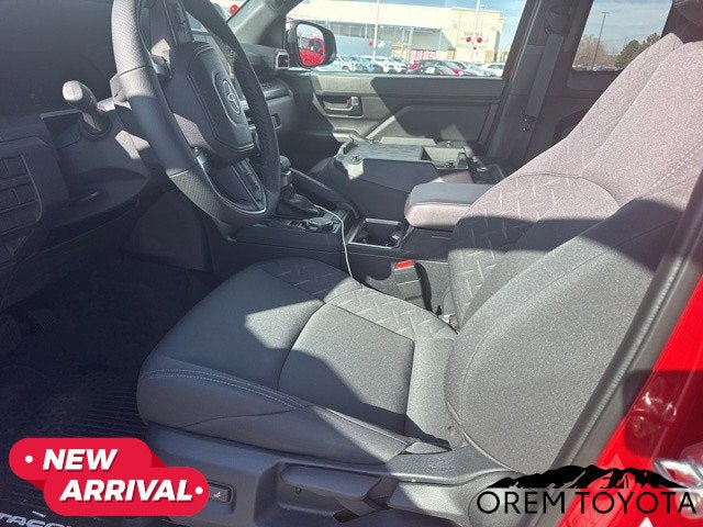 2025 Toyota TACOMA SR5 SR5