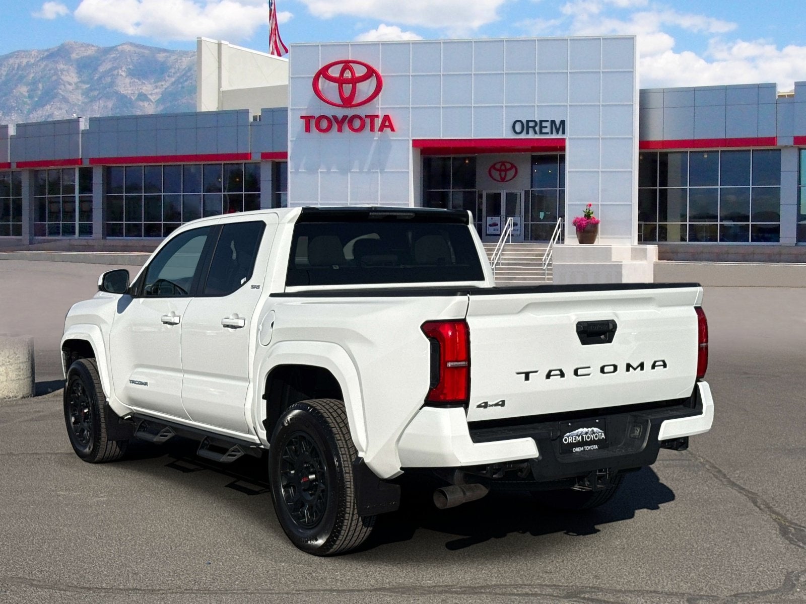 2025 Toyota Tacoma SR5