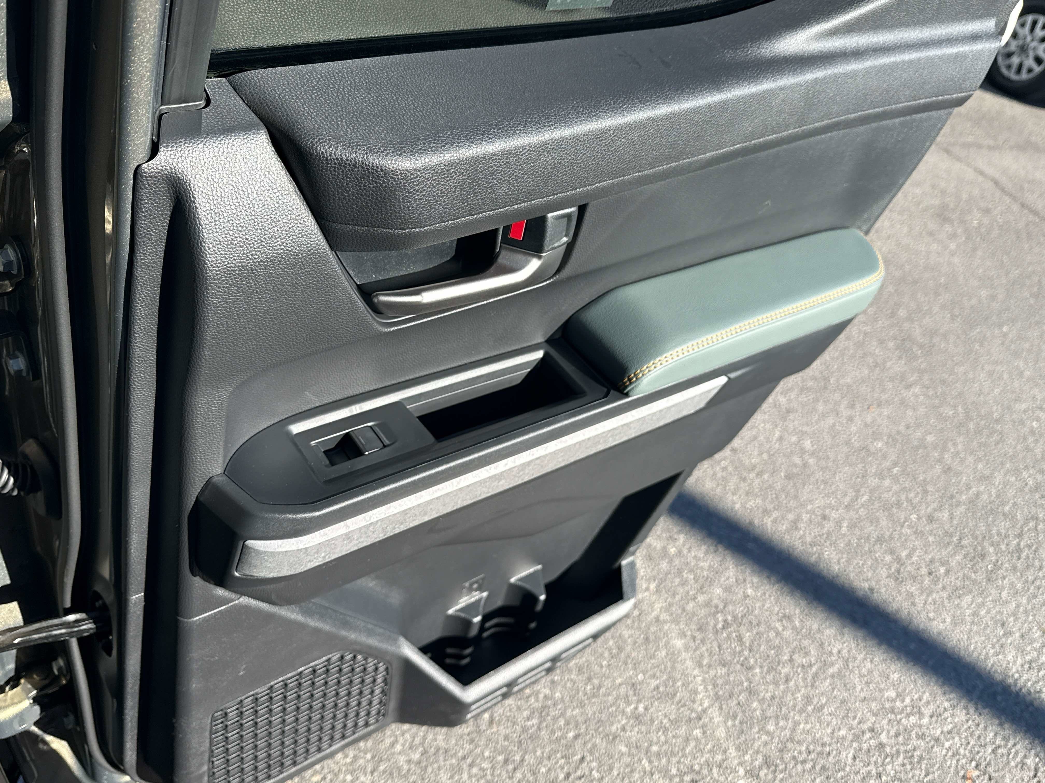 2026 Toyota Tacoma i-FORCE MAX Trailhunter