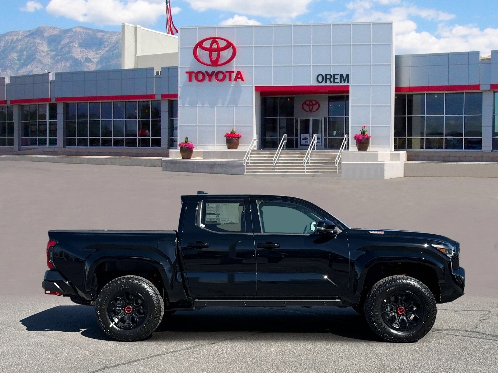 2026 Toyota Tacoma i-FORCE MAX TRD Pro
