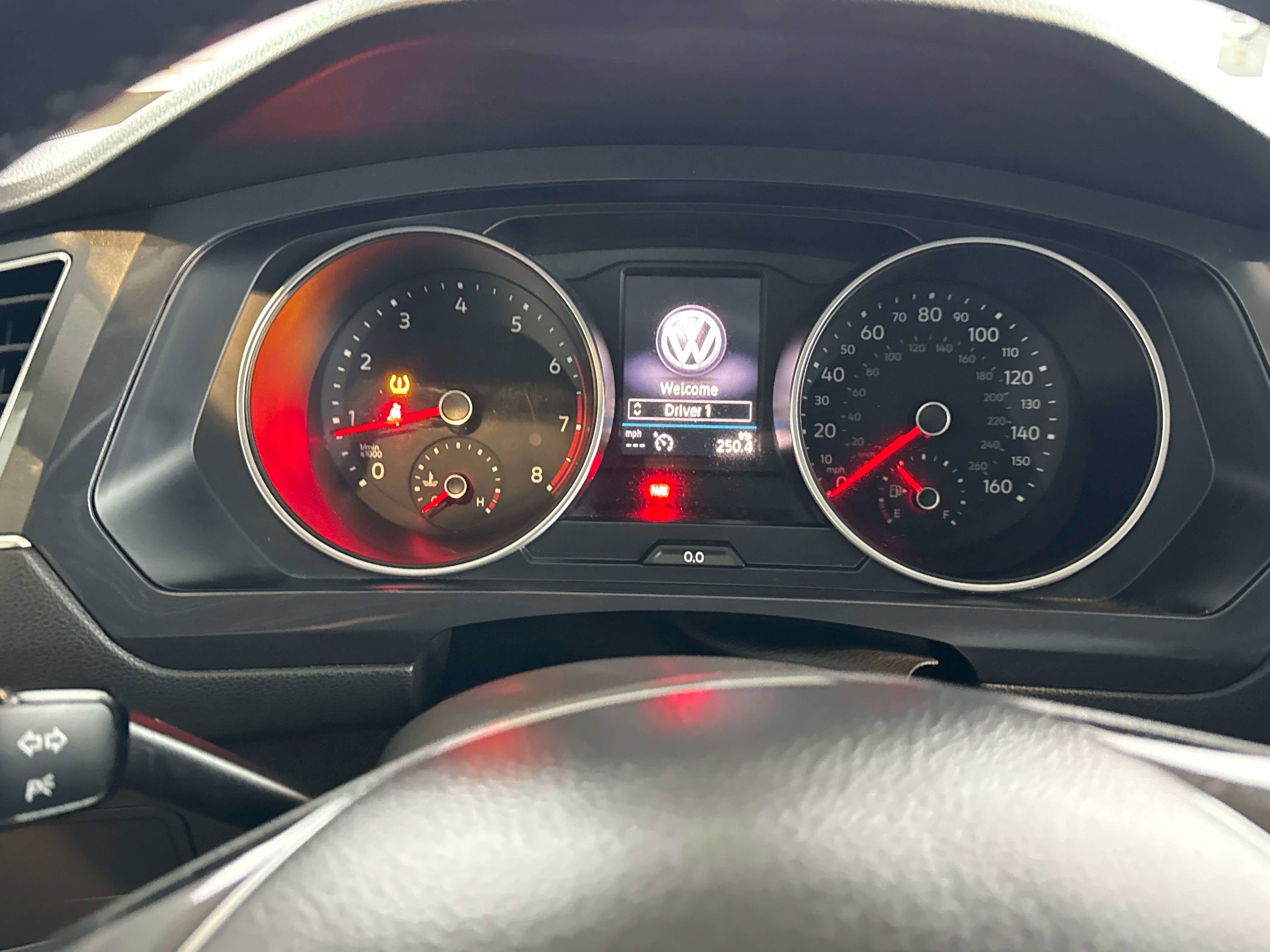 2018 Volkswagen Tiguan SE