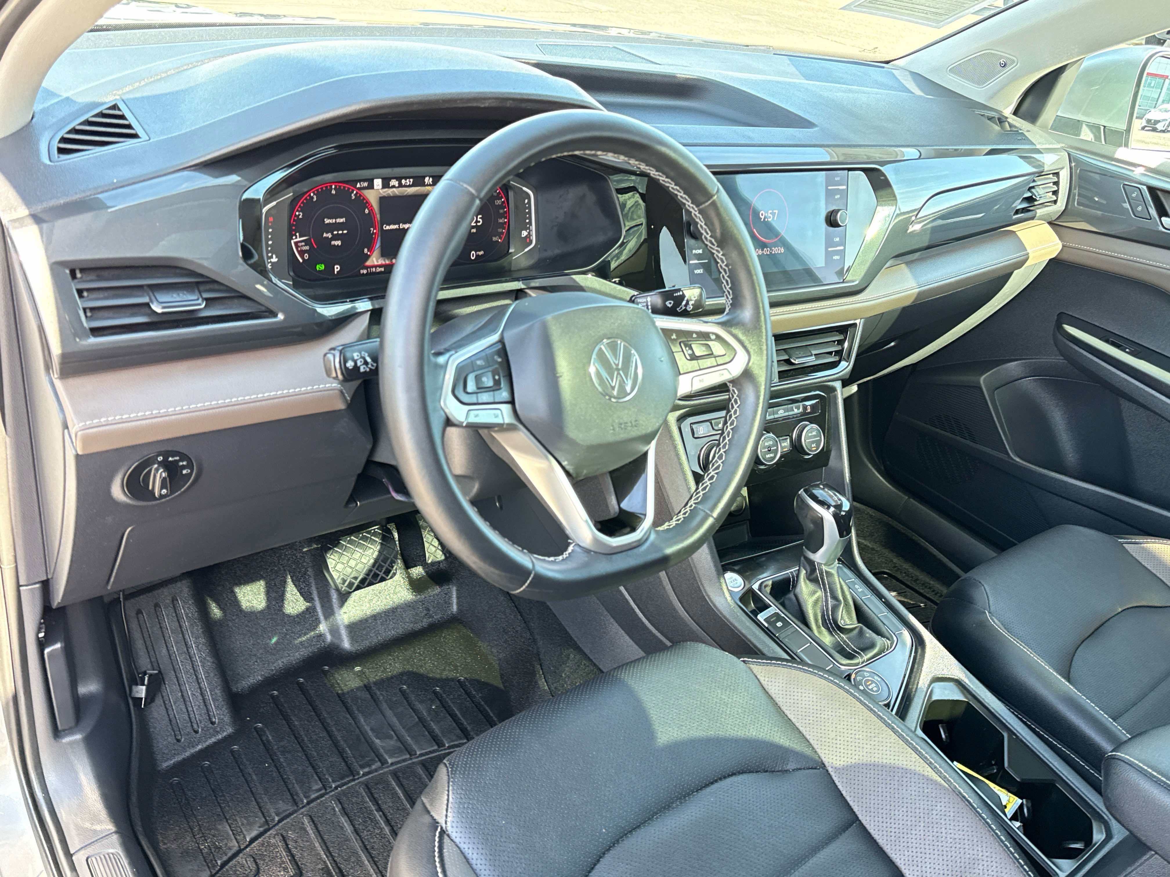 2023 Volkswagen Taos SEL