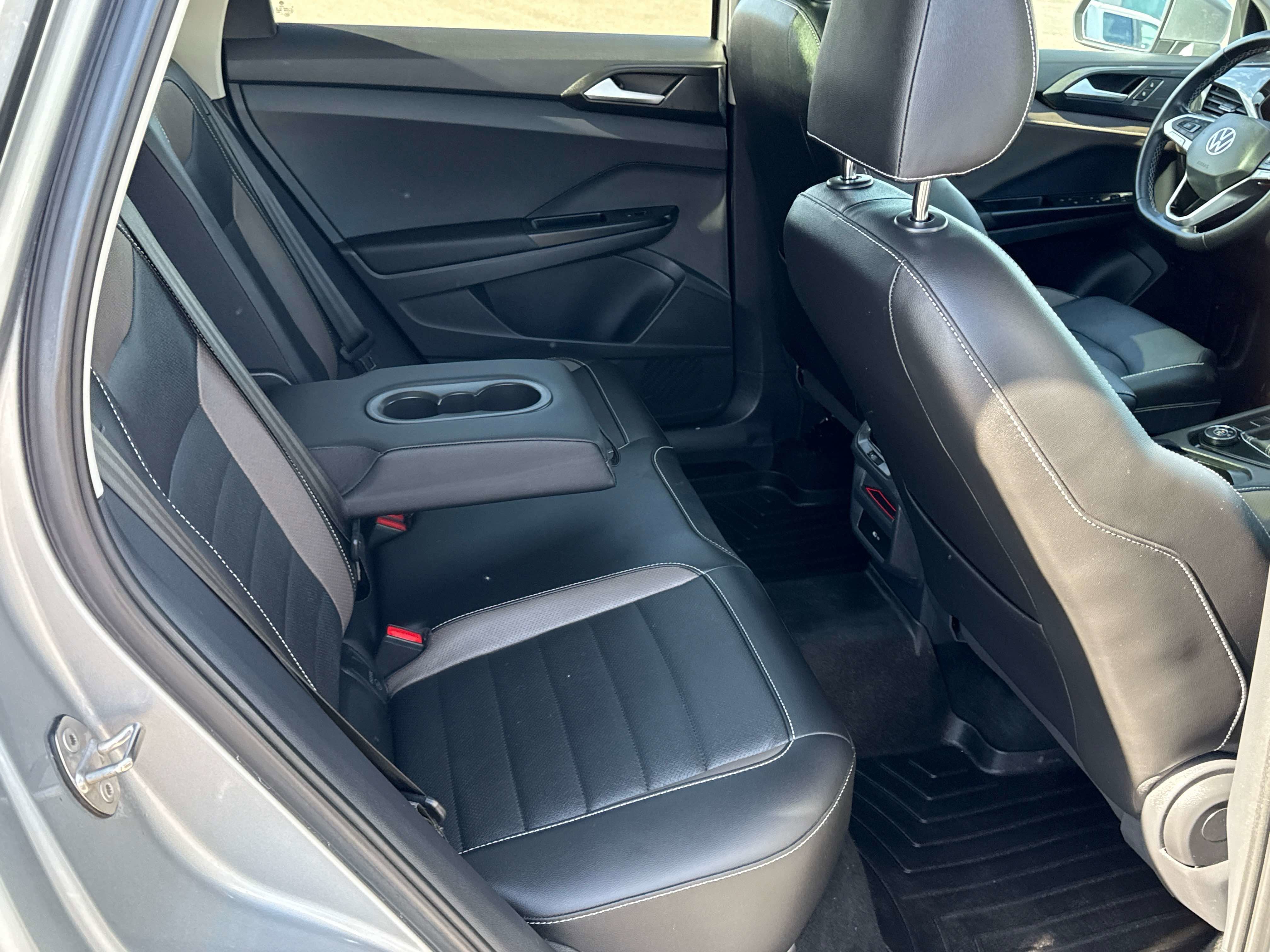 2023 Volkswagen Taos SEL