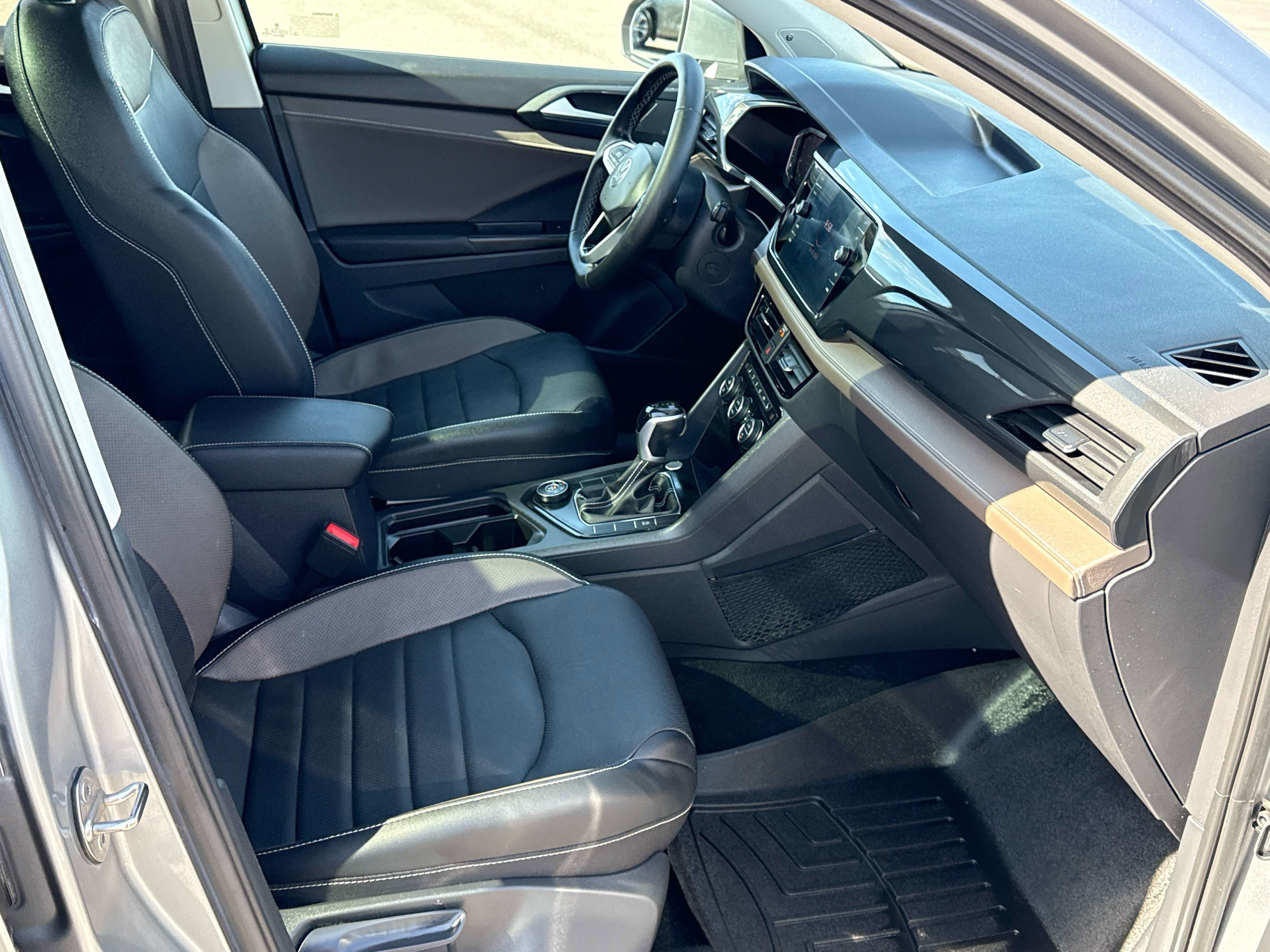 2023 Volkswagen Taos SEL