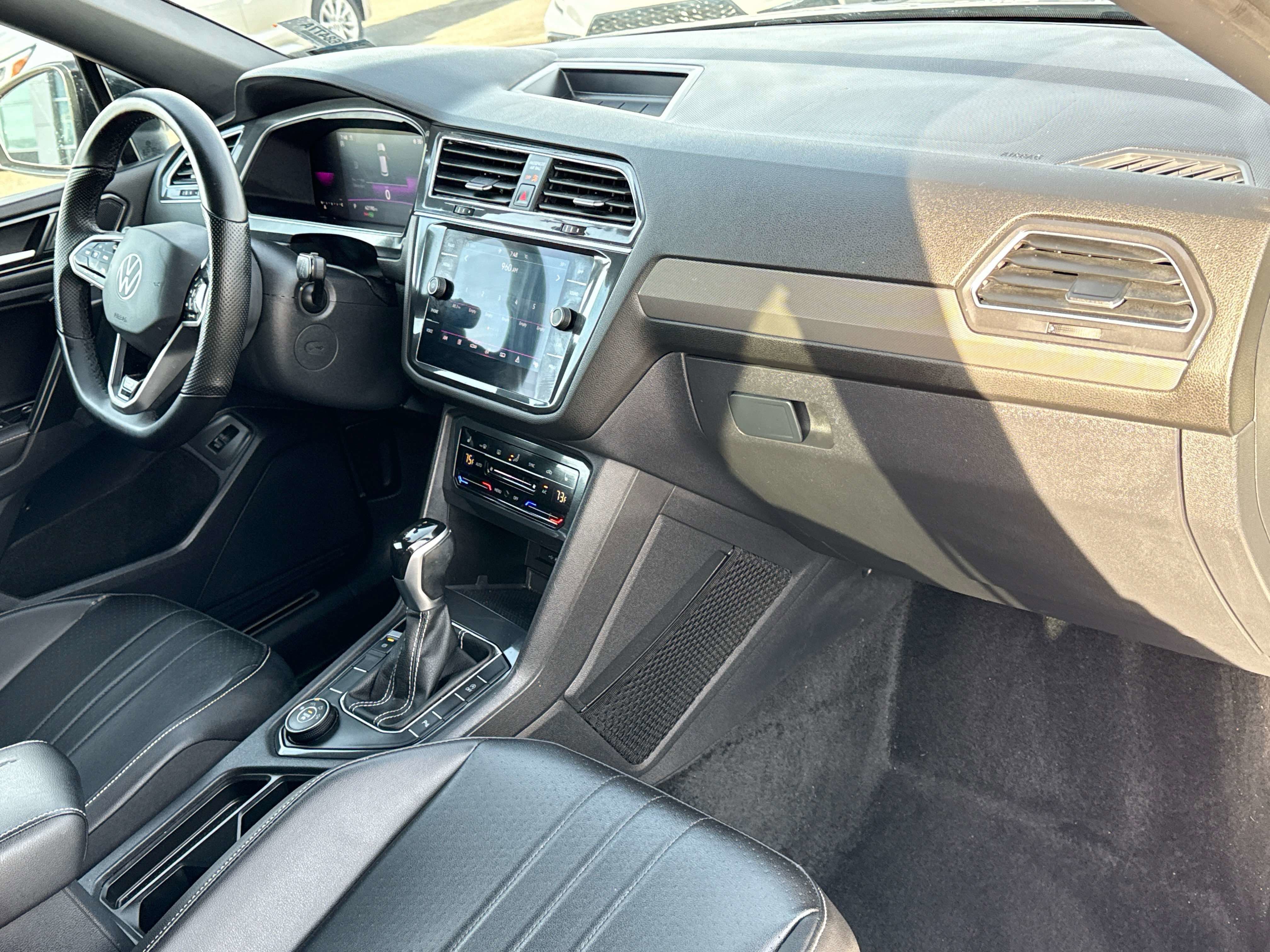 2022 Volkswagen Tiguan SE R-Line Black