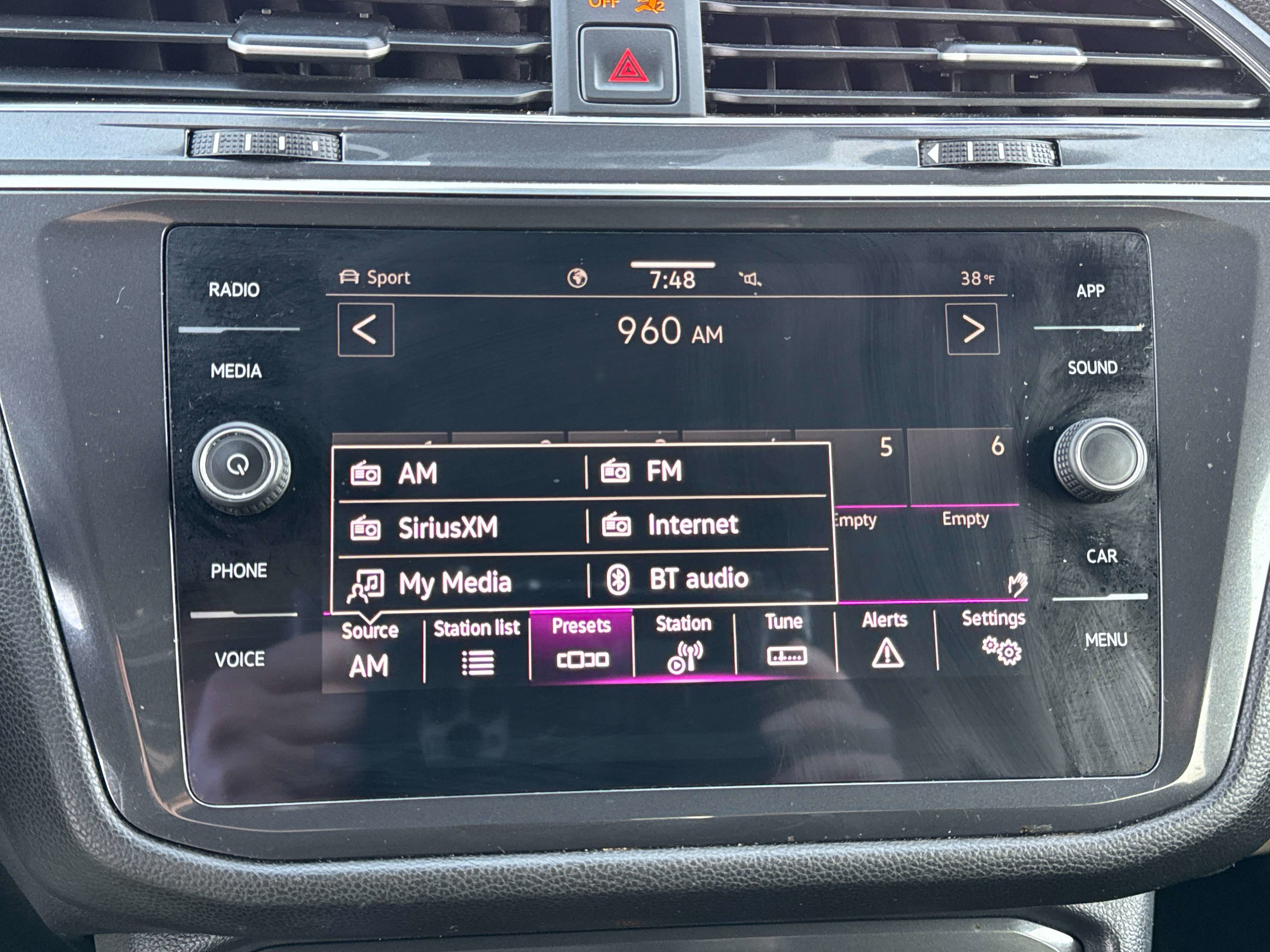 2022 Volkswagen Tiguan SE R-Line Black