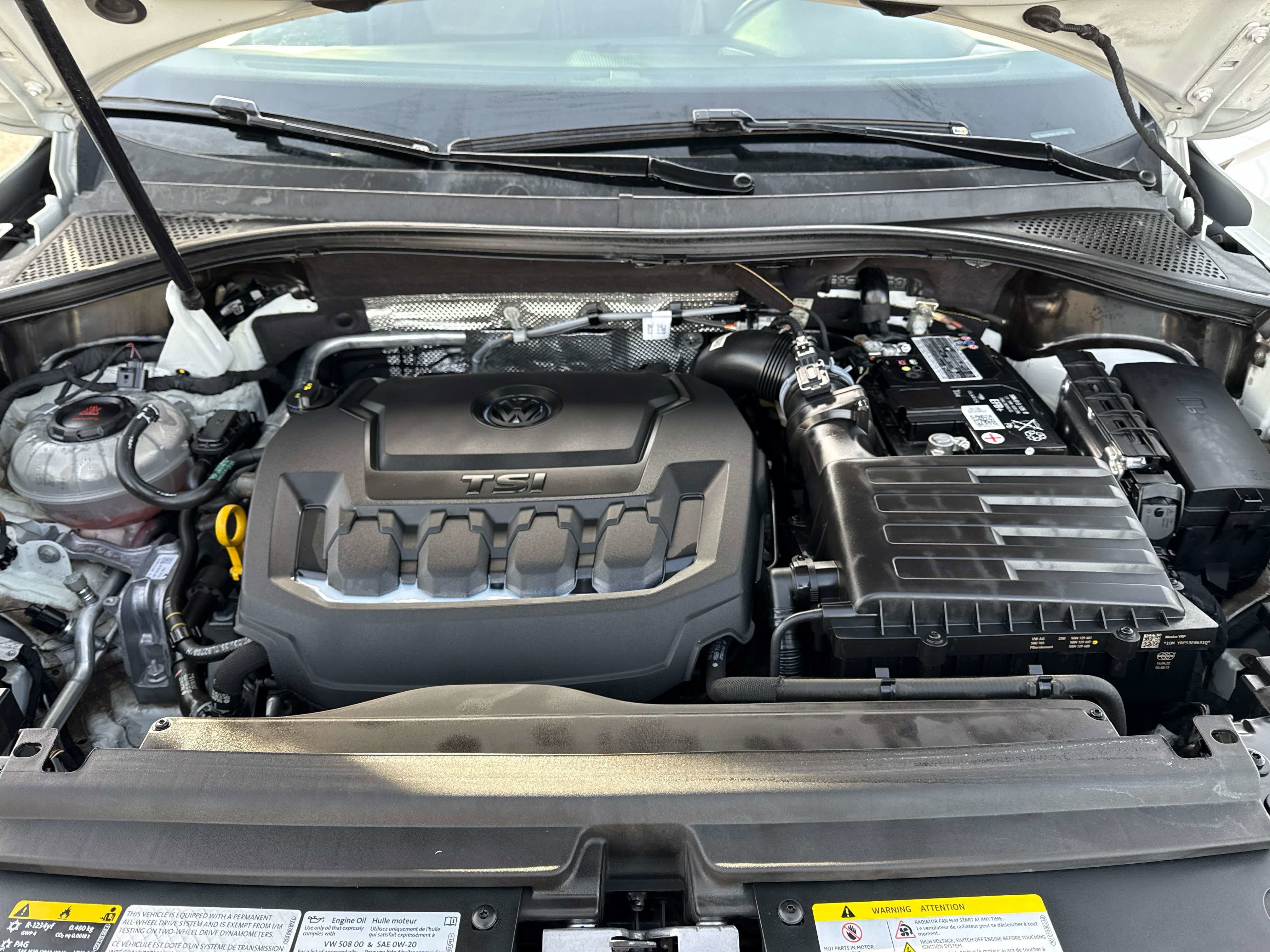 2022 Volkswagen Tiguan SE R-Line Black