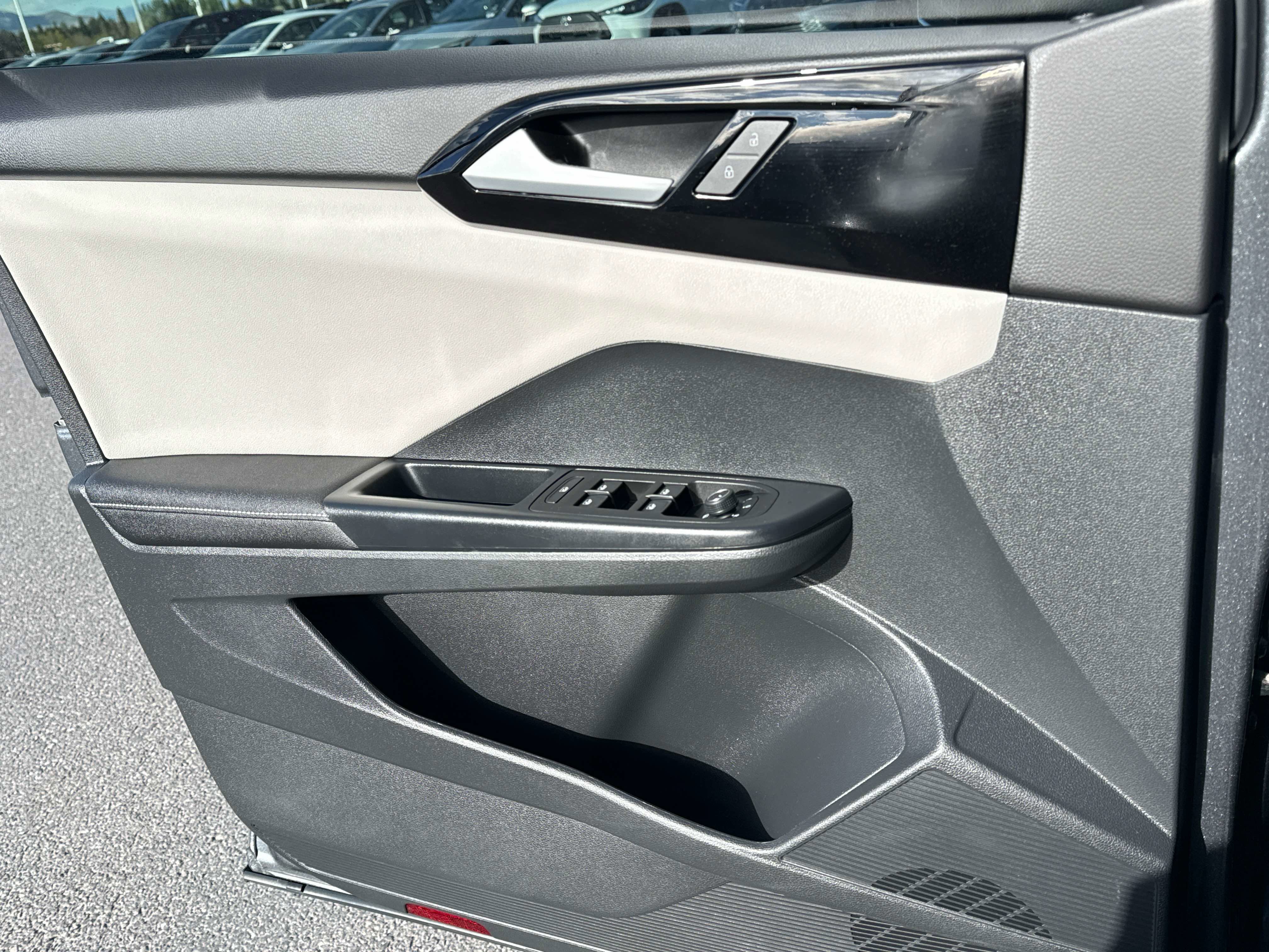 2025 Volkswagen Taos S