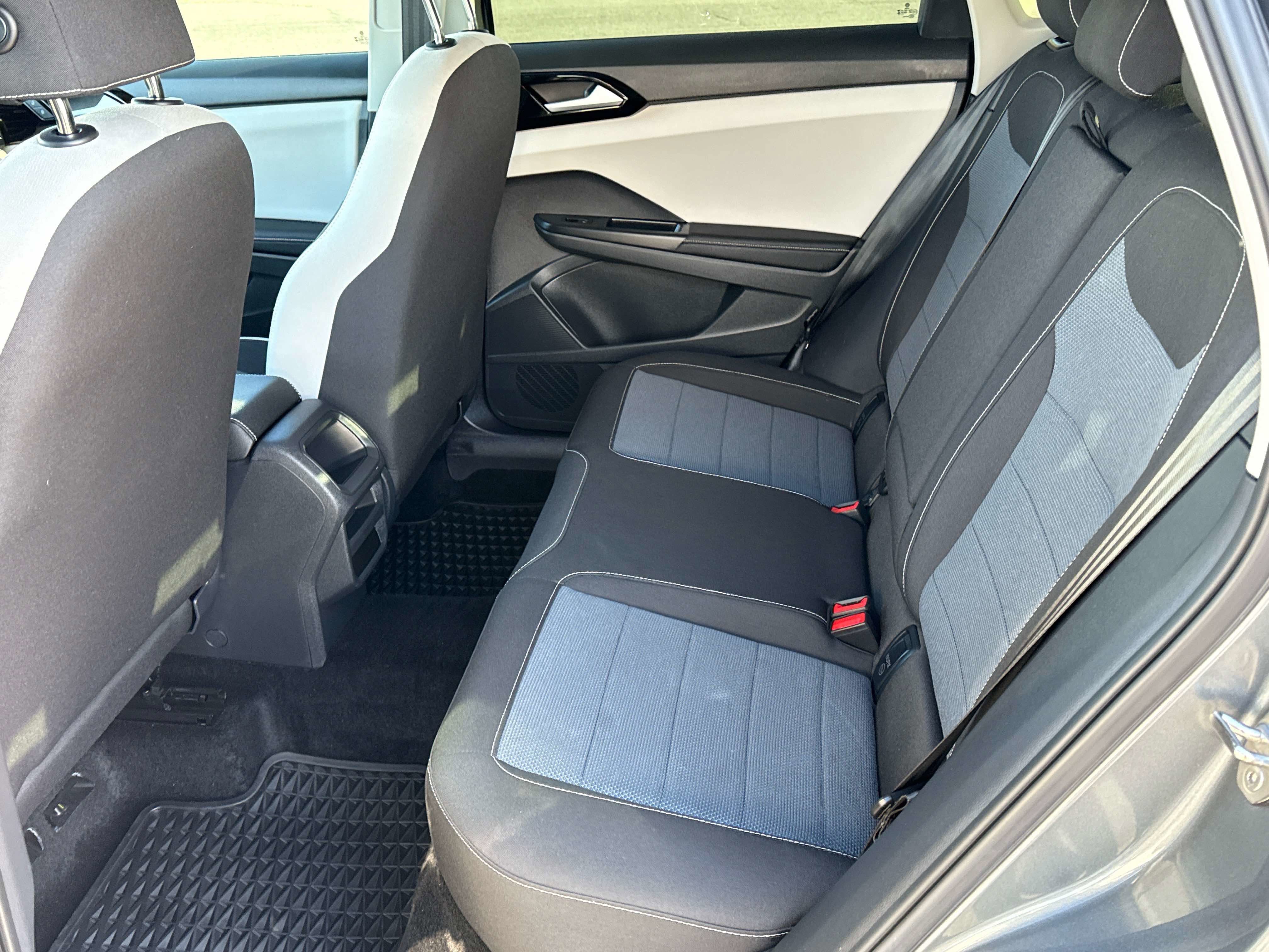 2025 Volkswagen Taos S