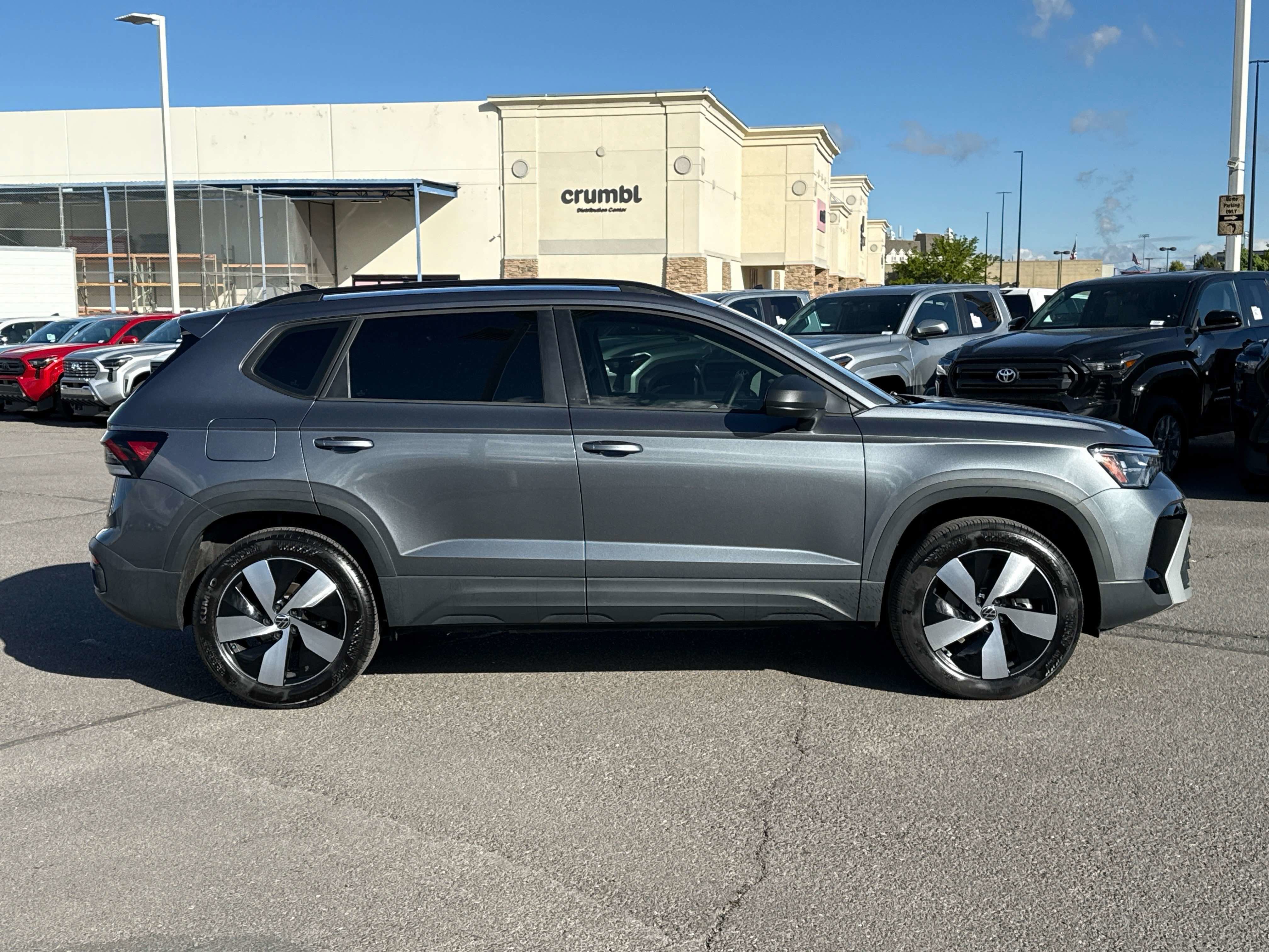 2025 Volkswagen Taos S