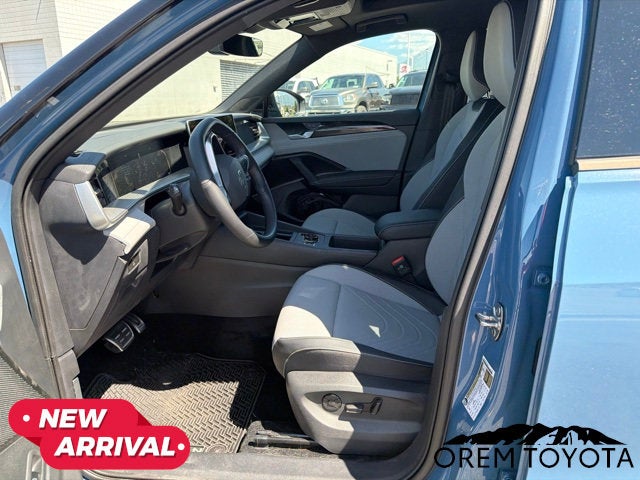 2025 Volkswagen Tiguan SE R-Line Black