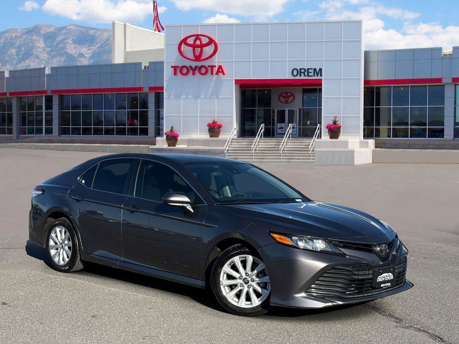 2020 Toyota CAMRY LE
