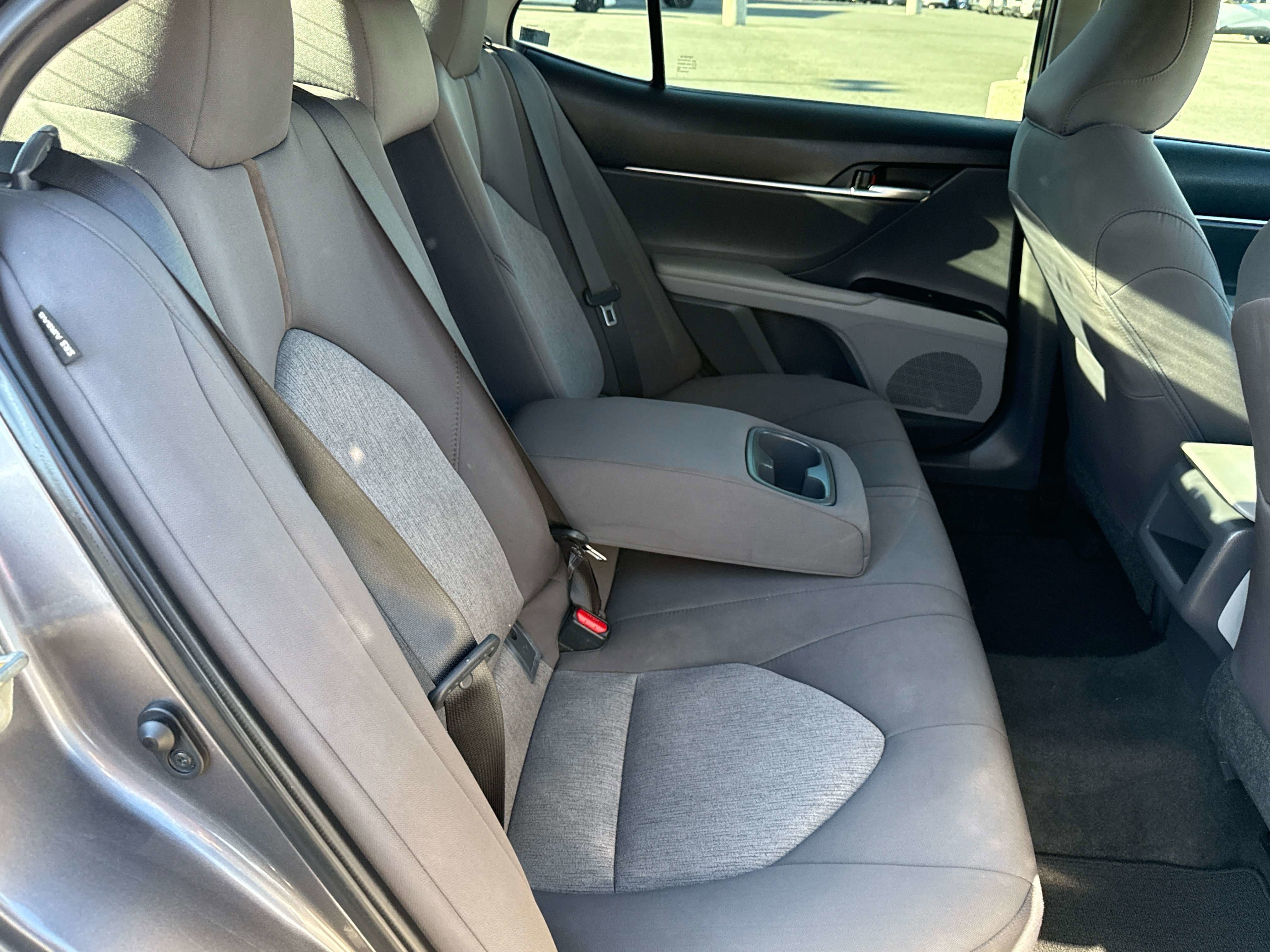 2020 Toyota CAMRY LE