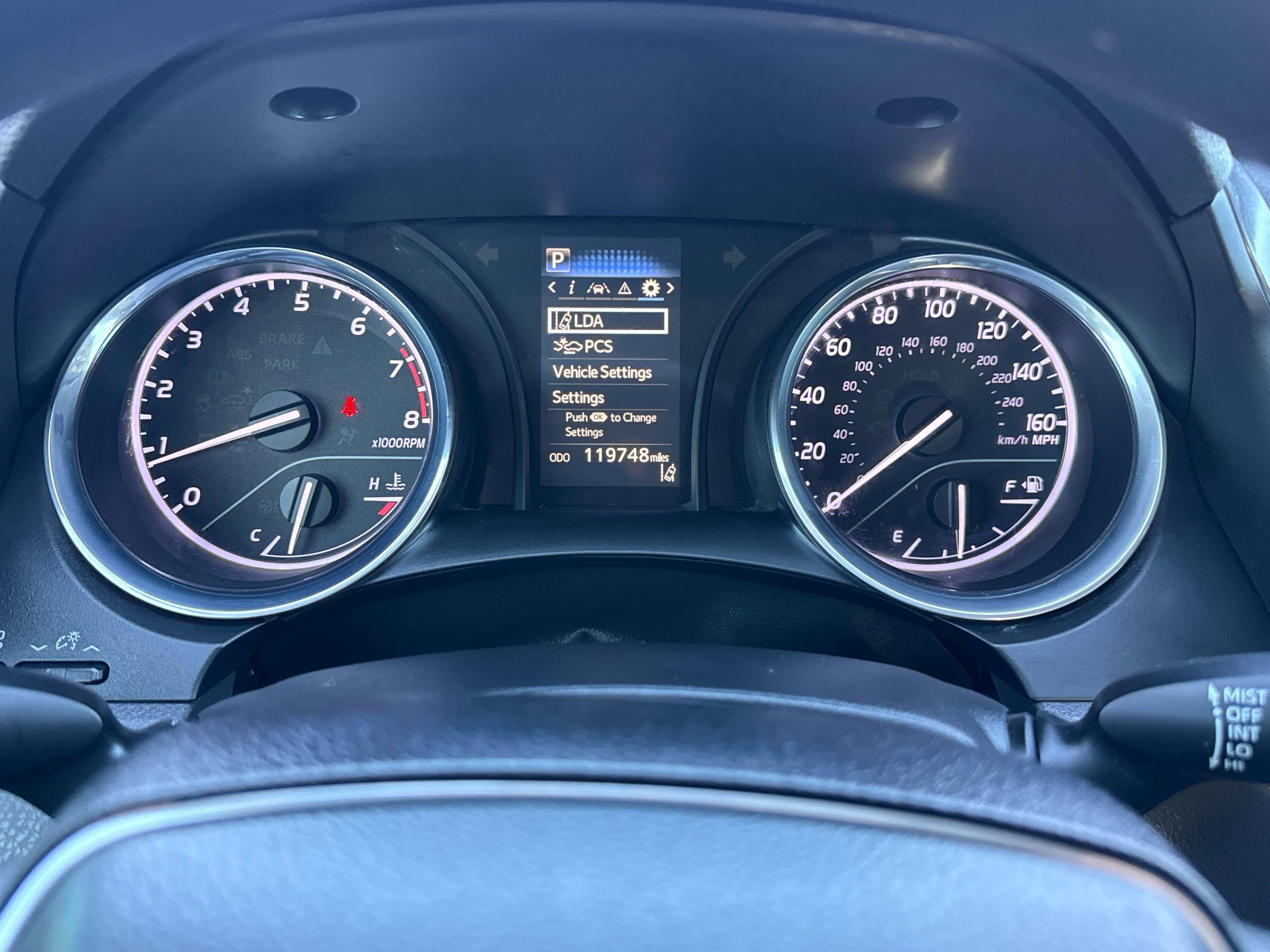 2020 Toyota CAMRY LE