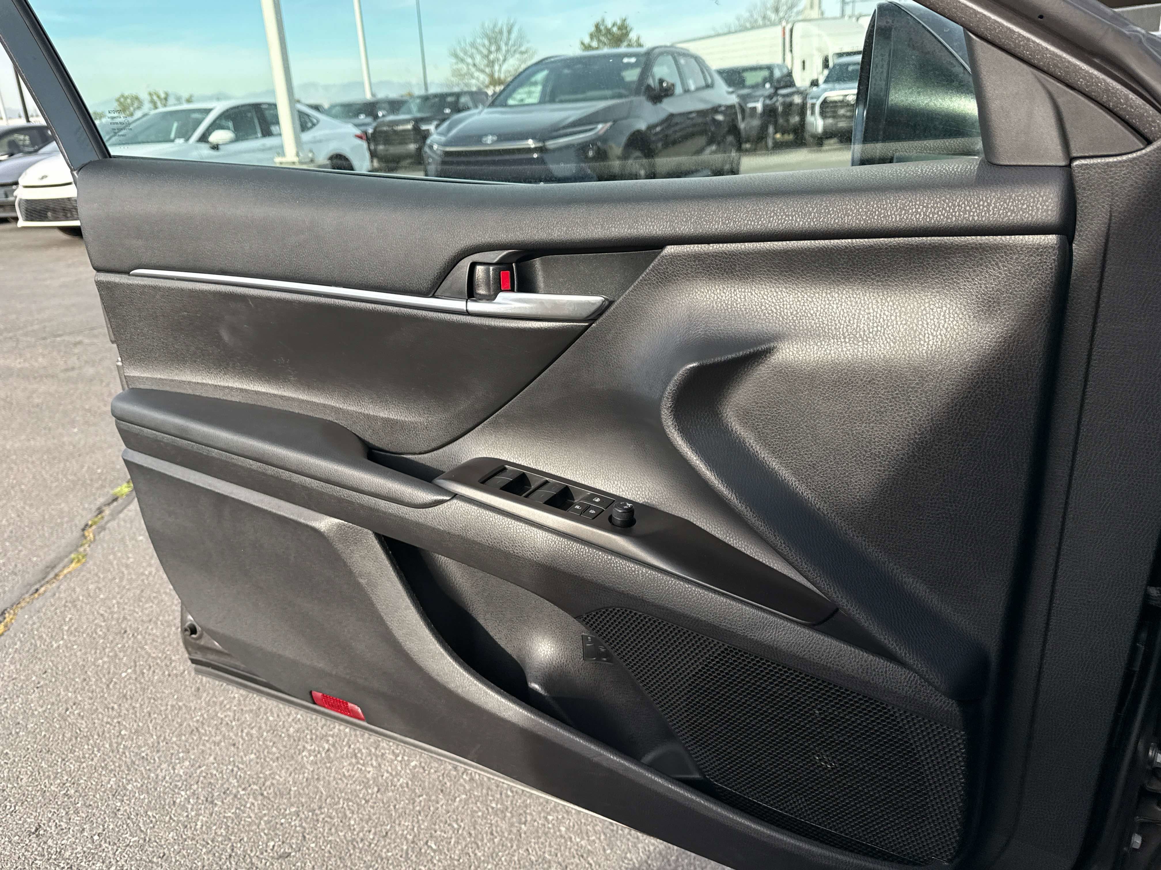 2024 Toyota CAMRY LE