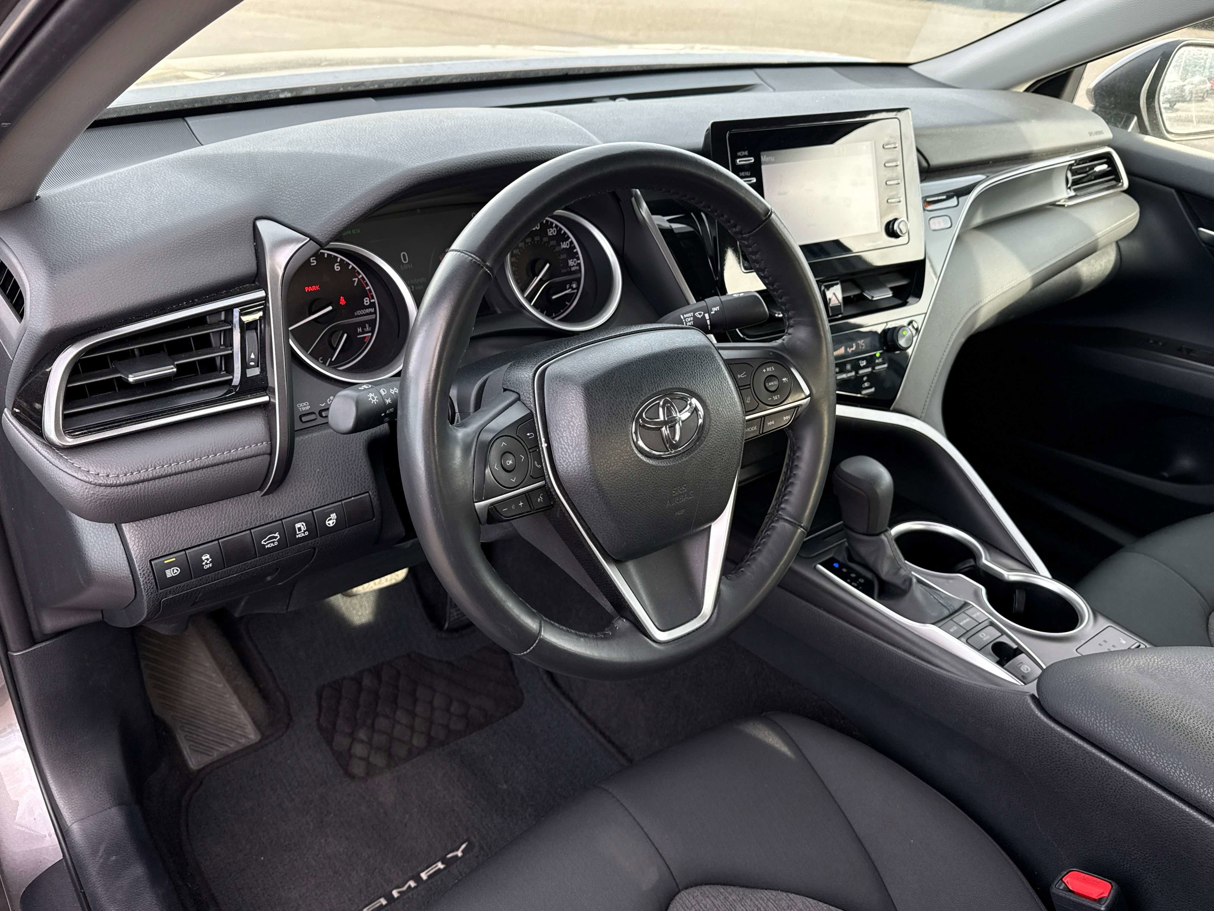 2024 Toyota CAMRY LE