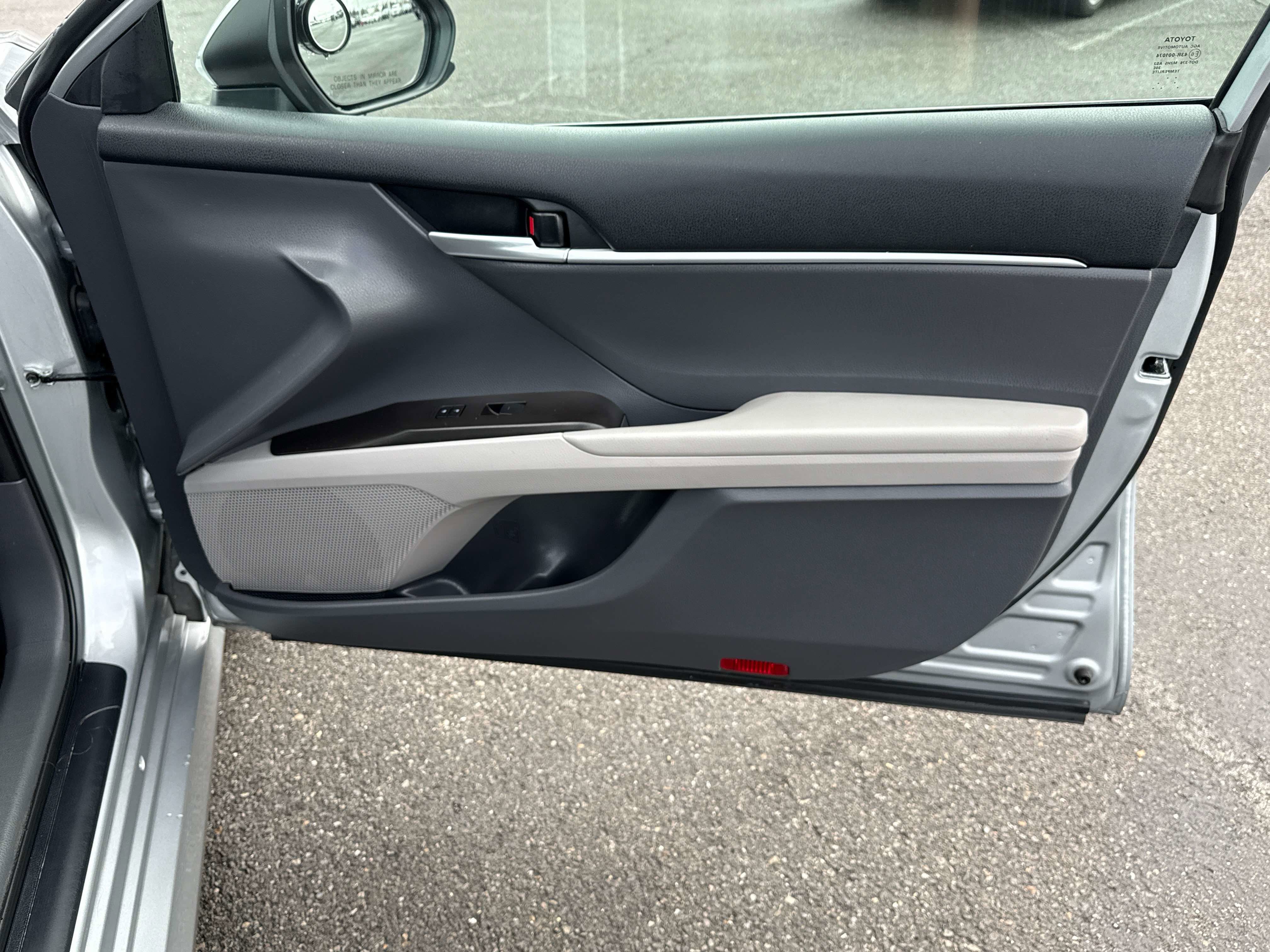 2023 Toyota CAMRY Hybrid LE