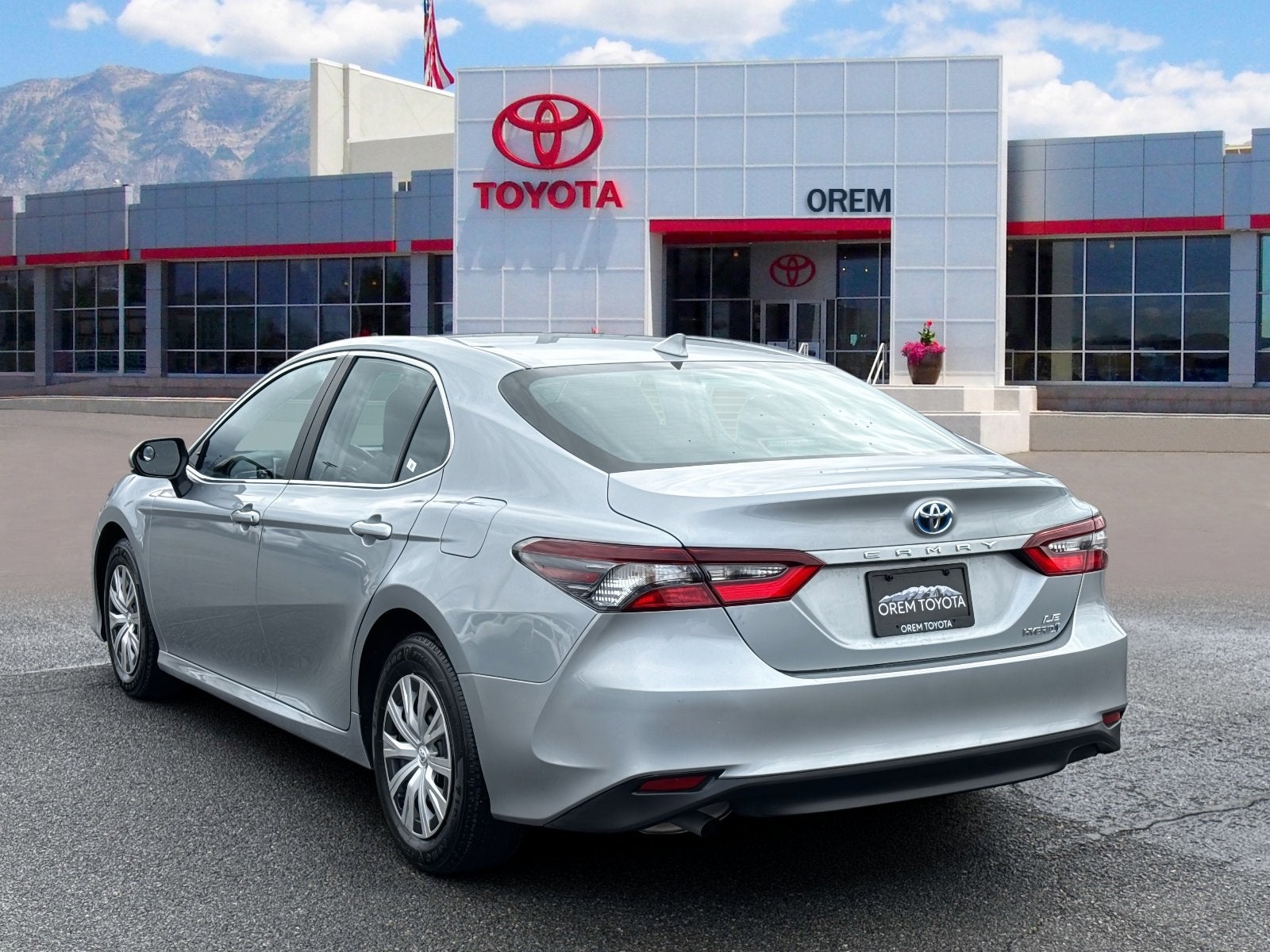 2023 Toyota CAMRY Hybrid LE