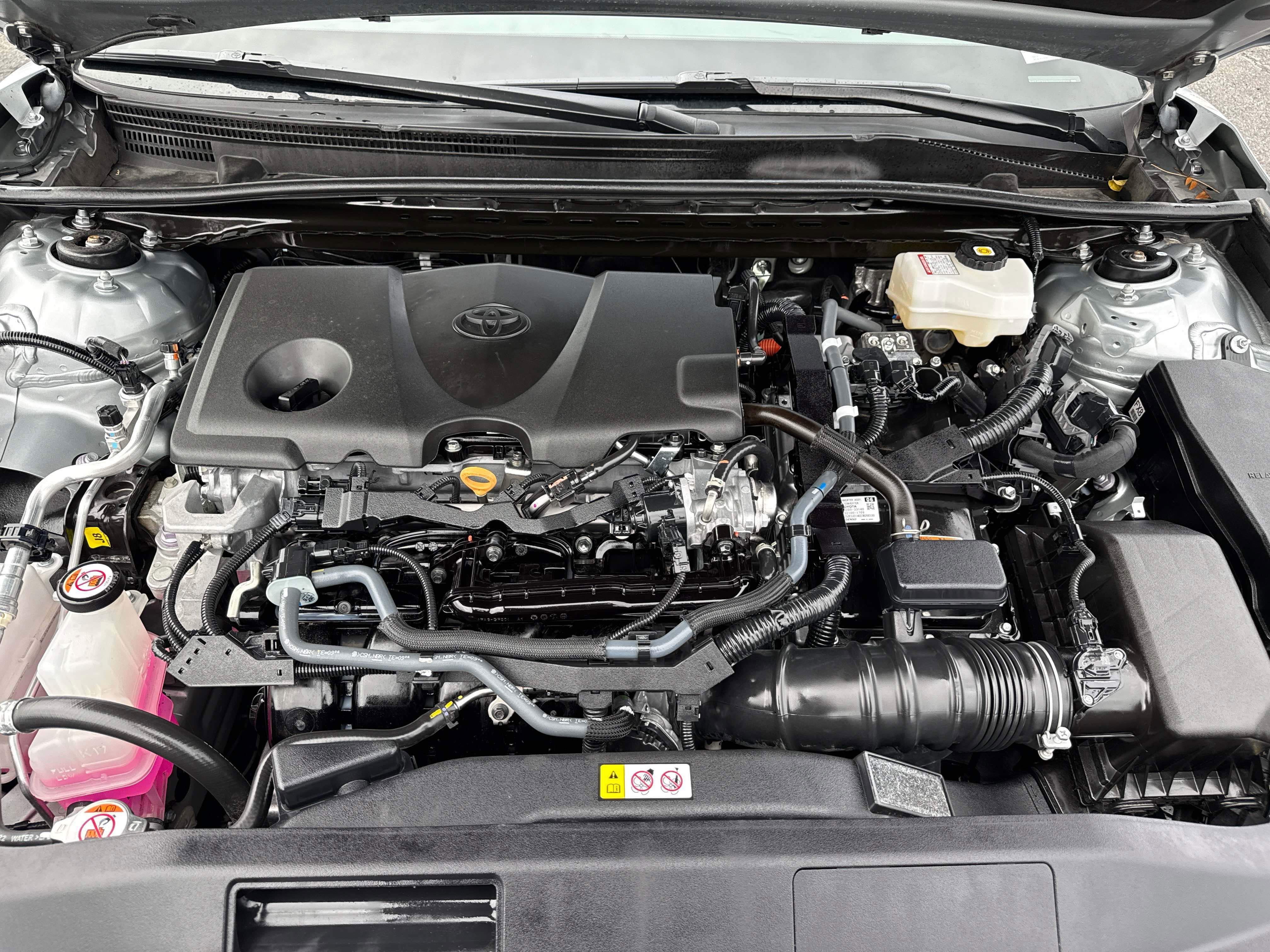 2023 Toyota CAMRY Hybrid LE