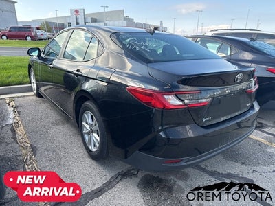 2025 Toyota CAMRY LE