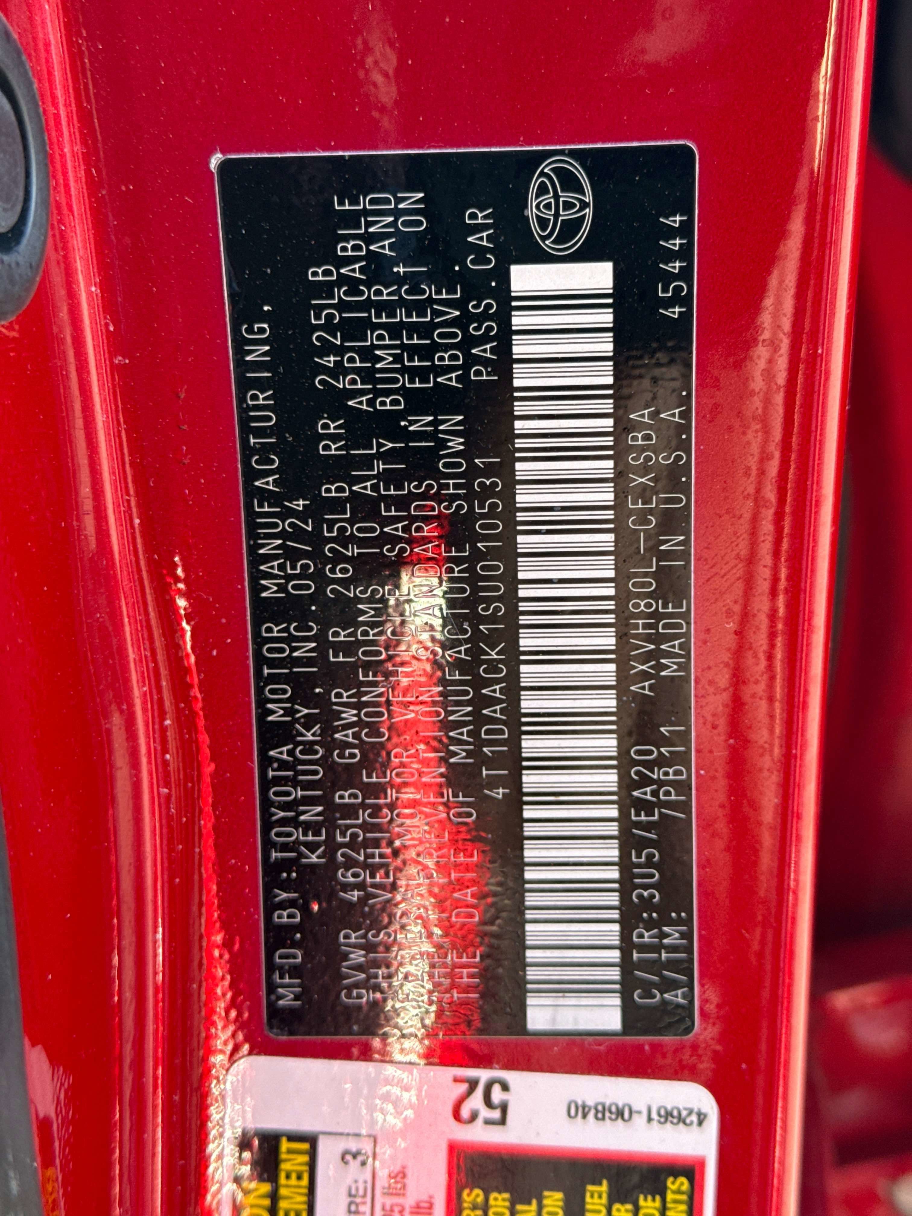 2025 Toyota CAMRY SE