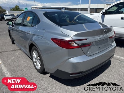 2025 Toyota CAMRY LE