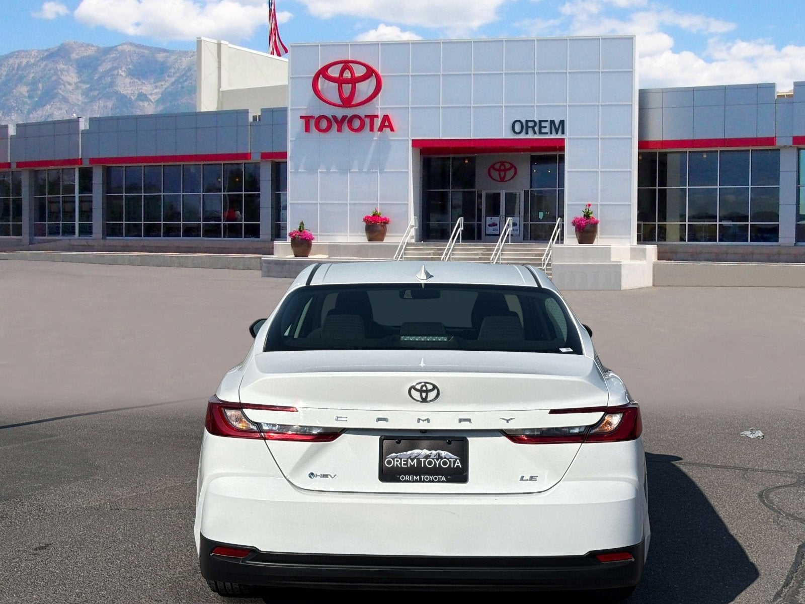 2025 Toyota CAMRY LE