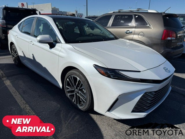 2025 Toyota CAMRY XLE