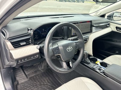 2025 Toyota CAMRY XLE