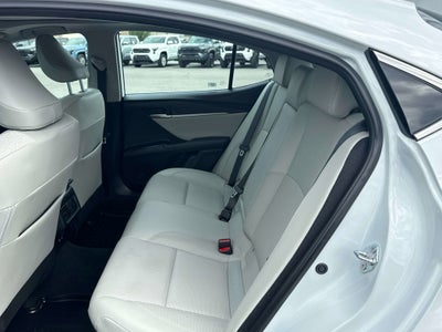 2025 Toyota CAMRY XLE