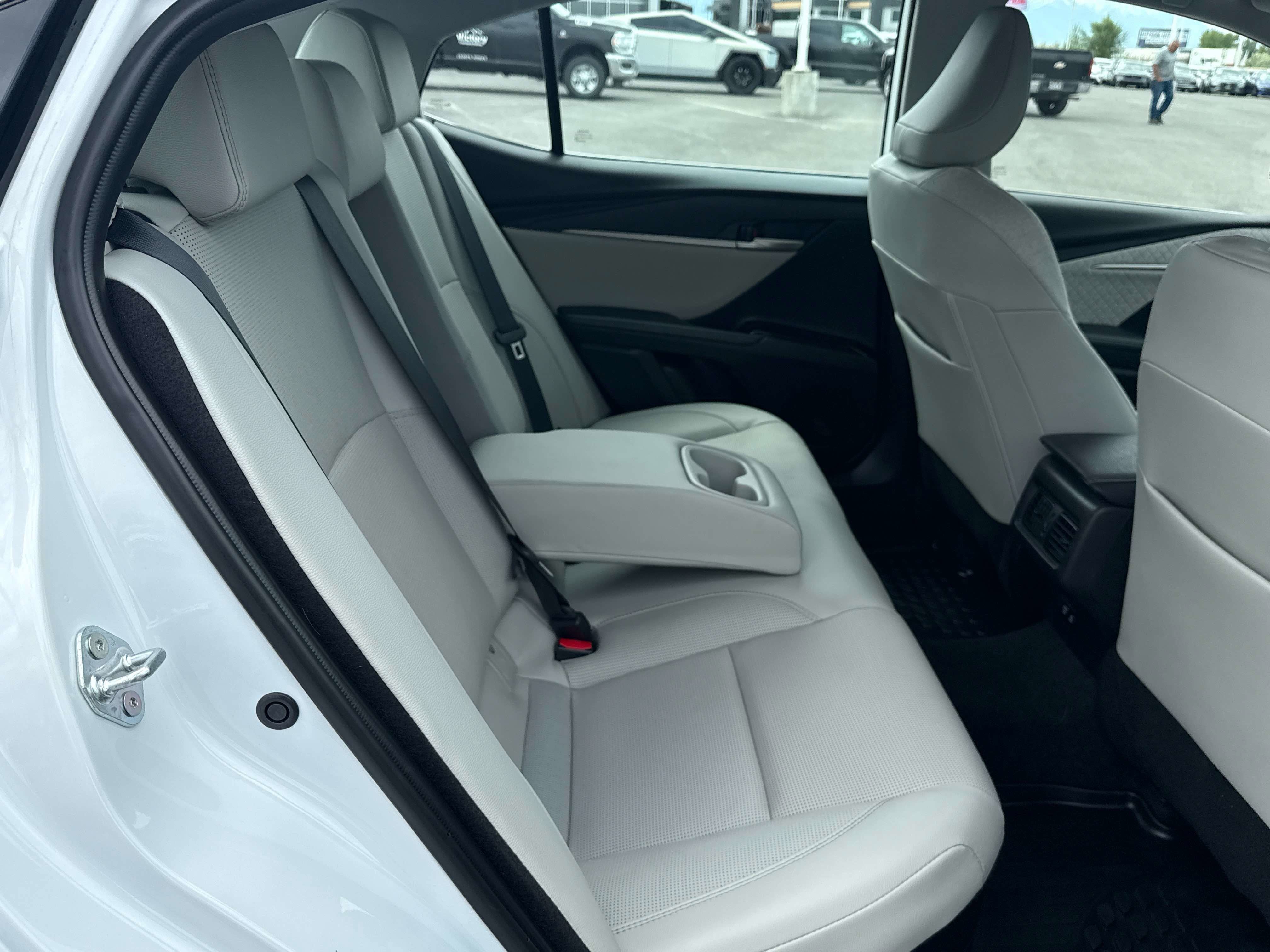 2025 Toyota CAMRY XLE