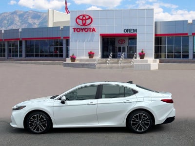 2025 Toyota CAMRY XLE
