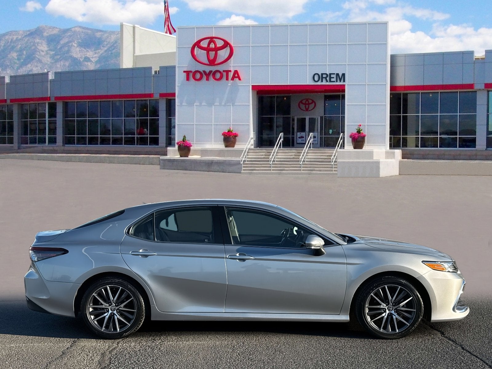 2023 Toyota CAMRY XLE