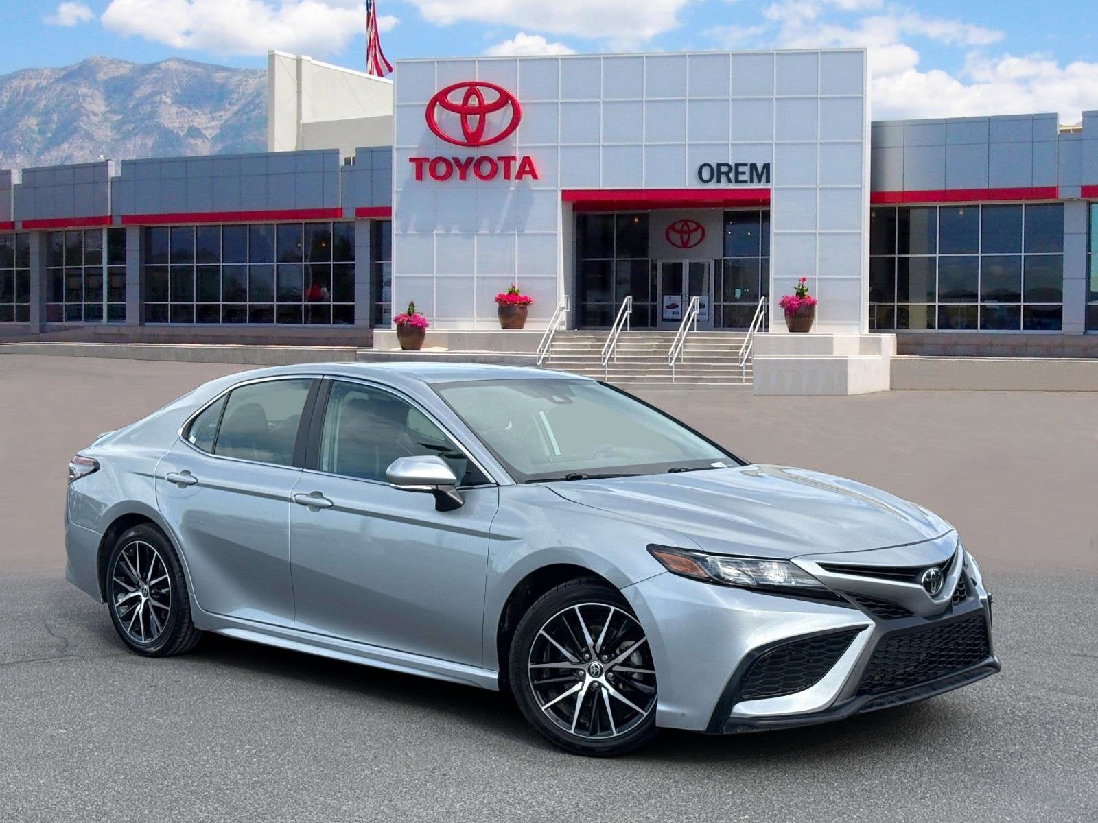 2024 Toyota CAMRY SE