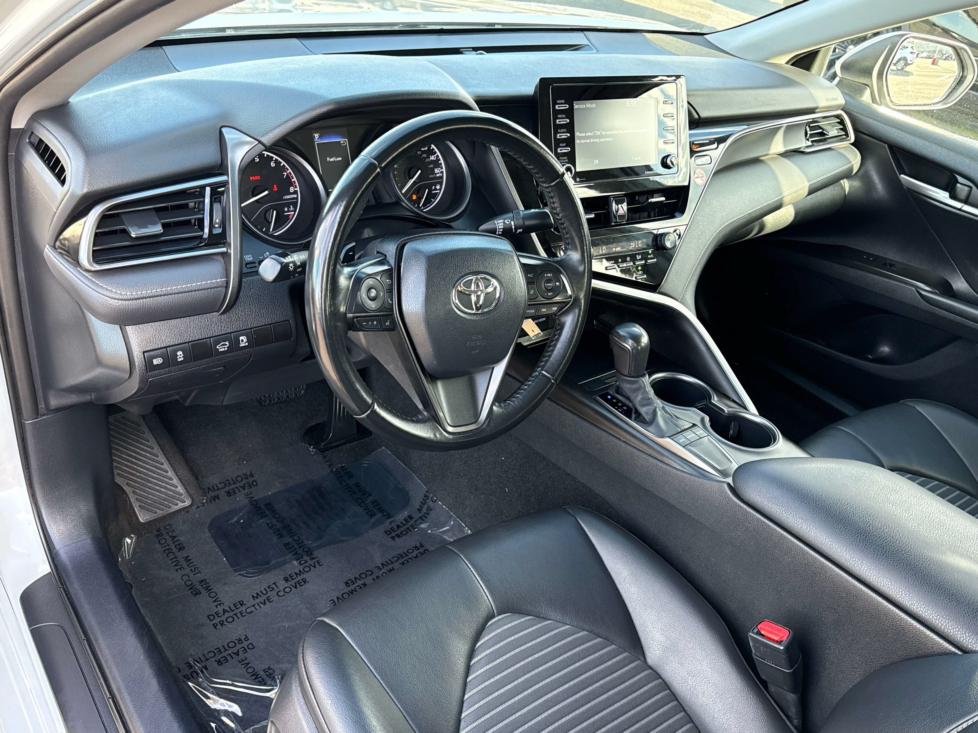 2023 Toyota Camry SE - Photo 11