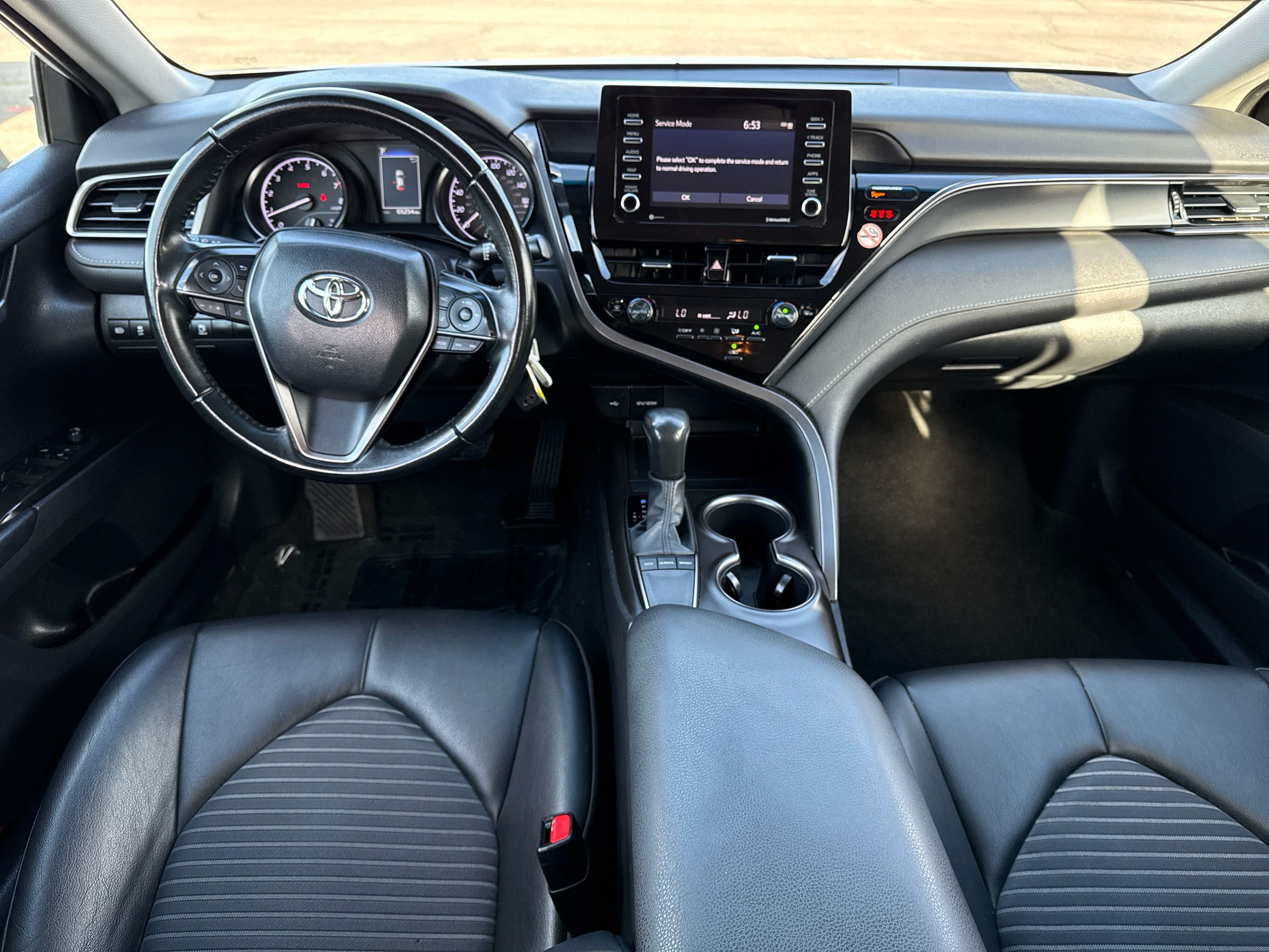2023 Toyota Camry SE - Photo 15