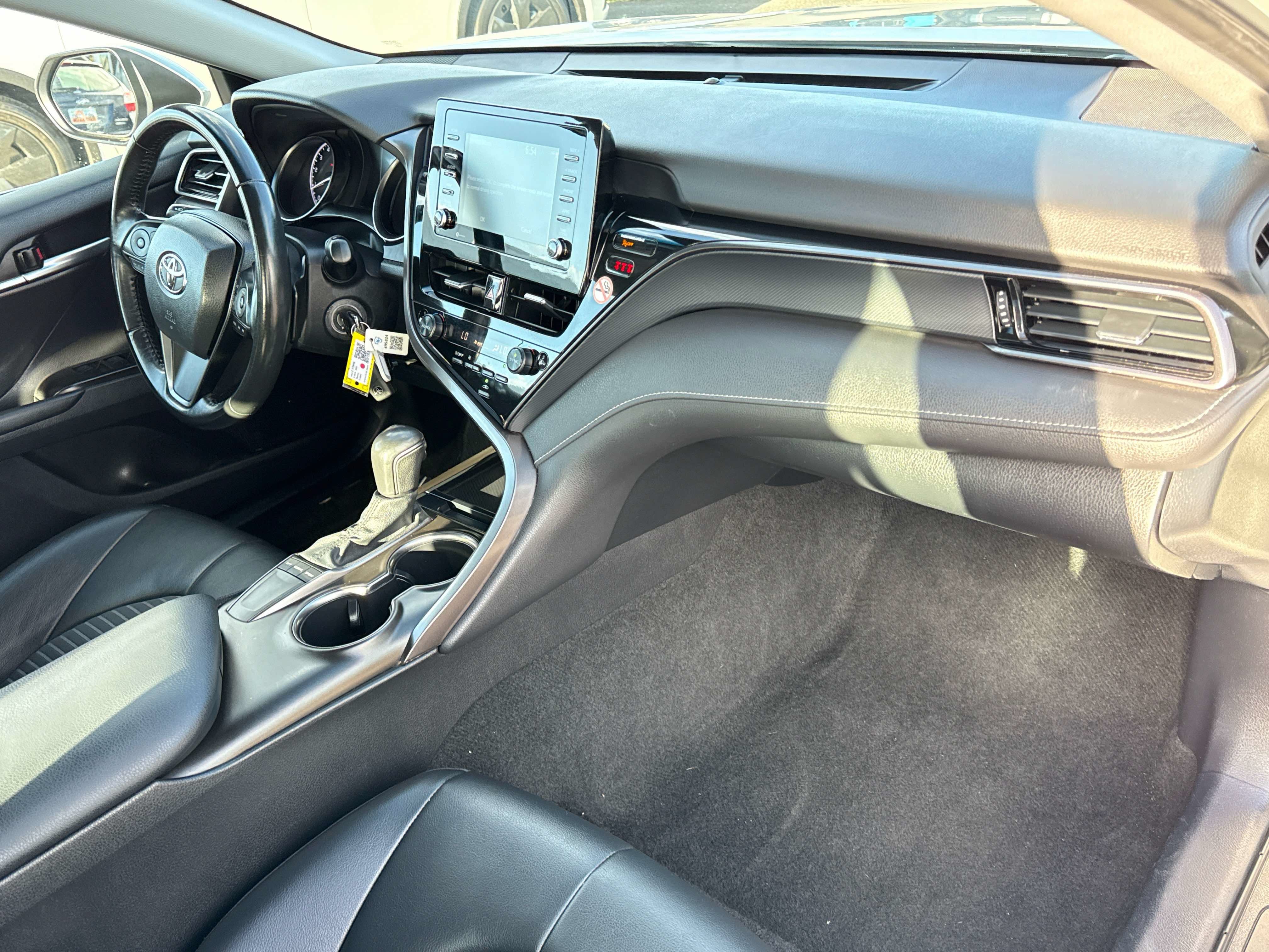 2023 Toyota Camry SE - Photo 20