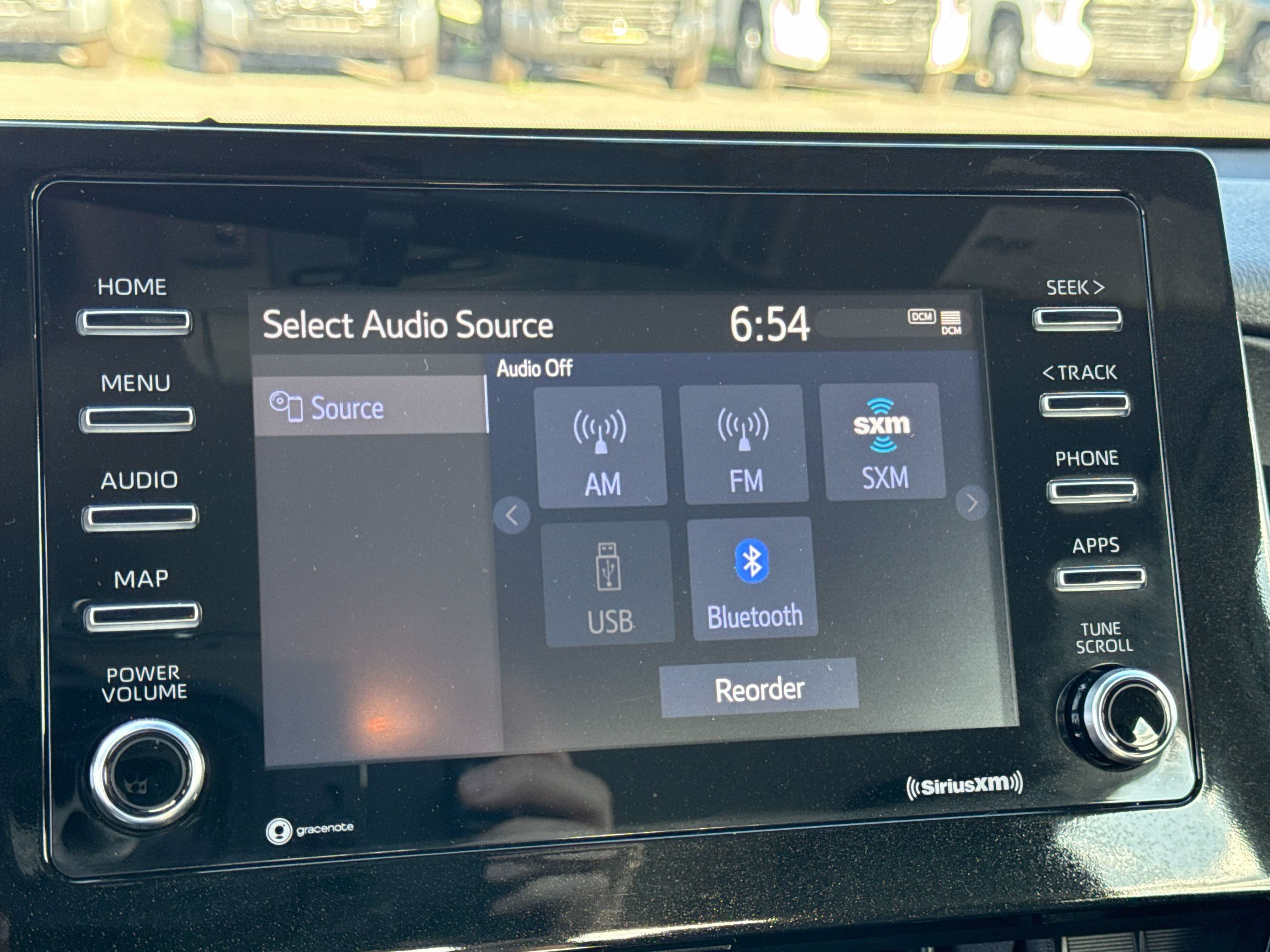 2023 Toyota Camry SE - Photo 23